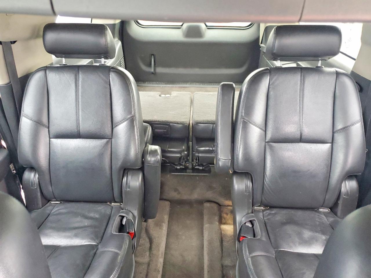 2007 Chevrolet Suburban K1500 Burgundy vin: 3GNFK16367G320092