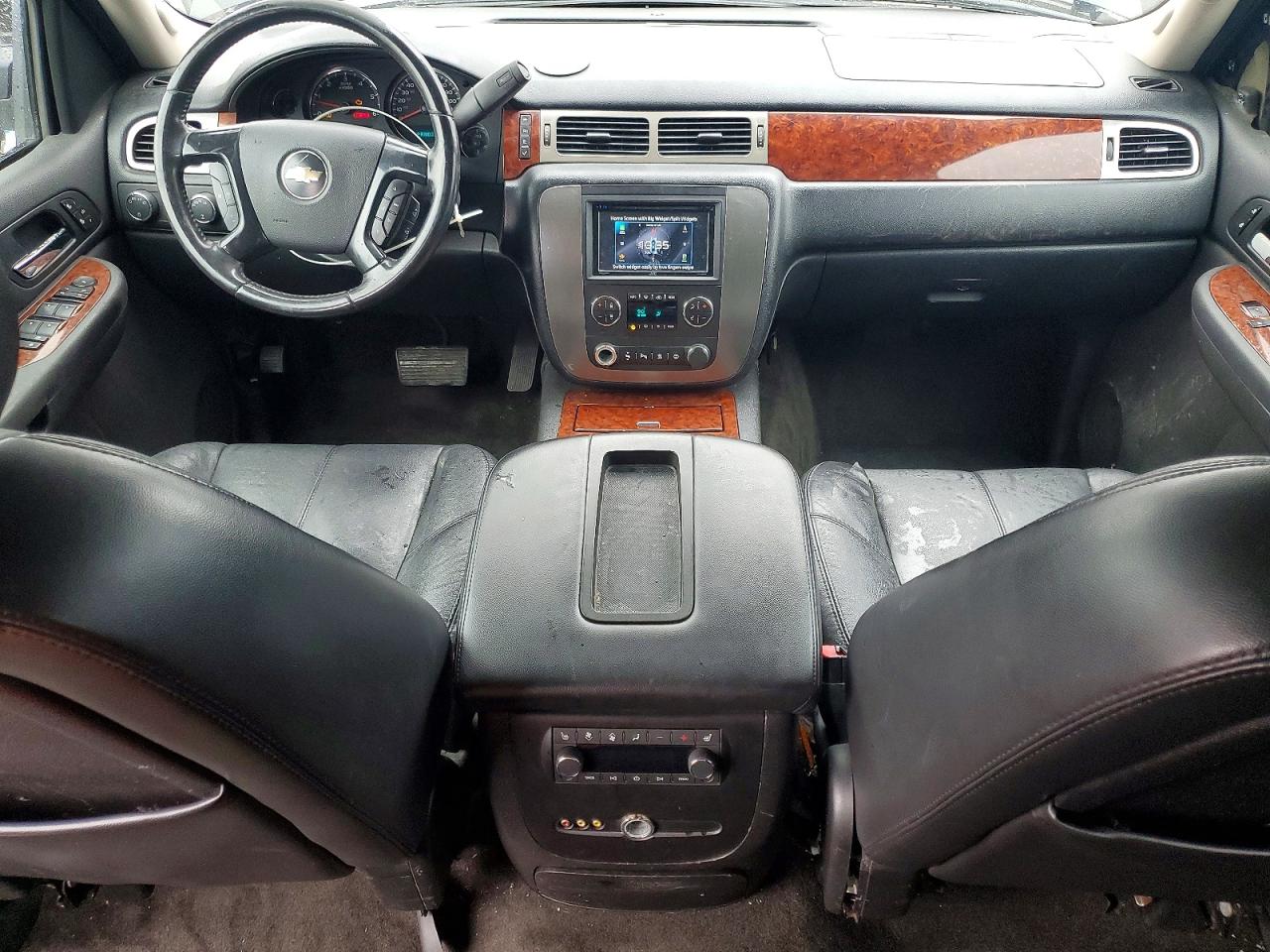 2007 Chevrolet Suburban K1500 Burgundy vin: 3GNFK16367G320092