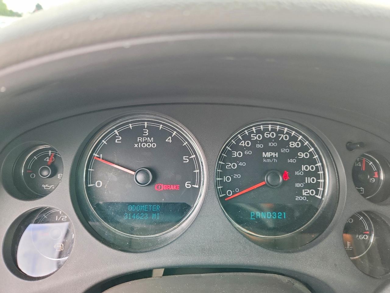 2007 Chevrolet Suburban K1500 Серый vin: 3GNFK16377G104509