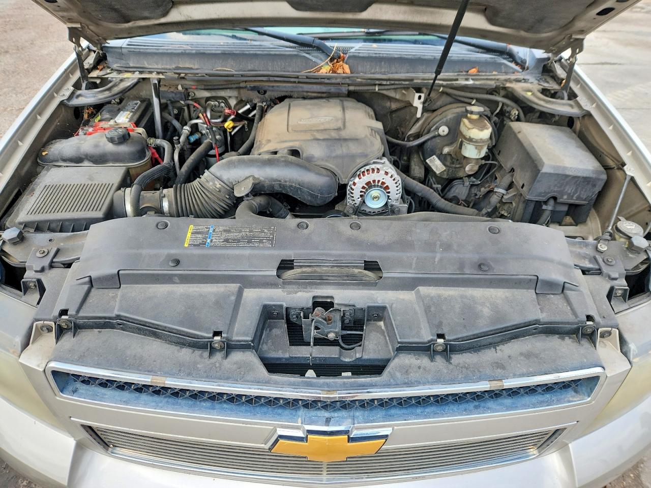 2007 Chevrolet Suburban K1500 Серый vin: 3GNFK16377G104509