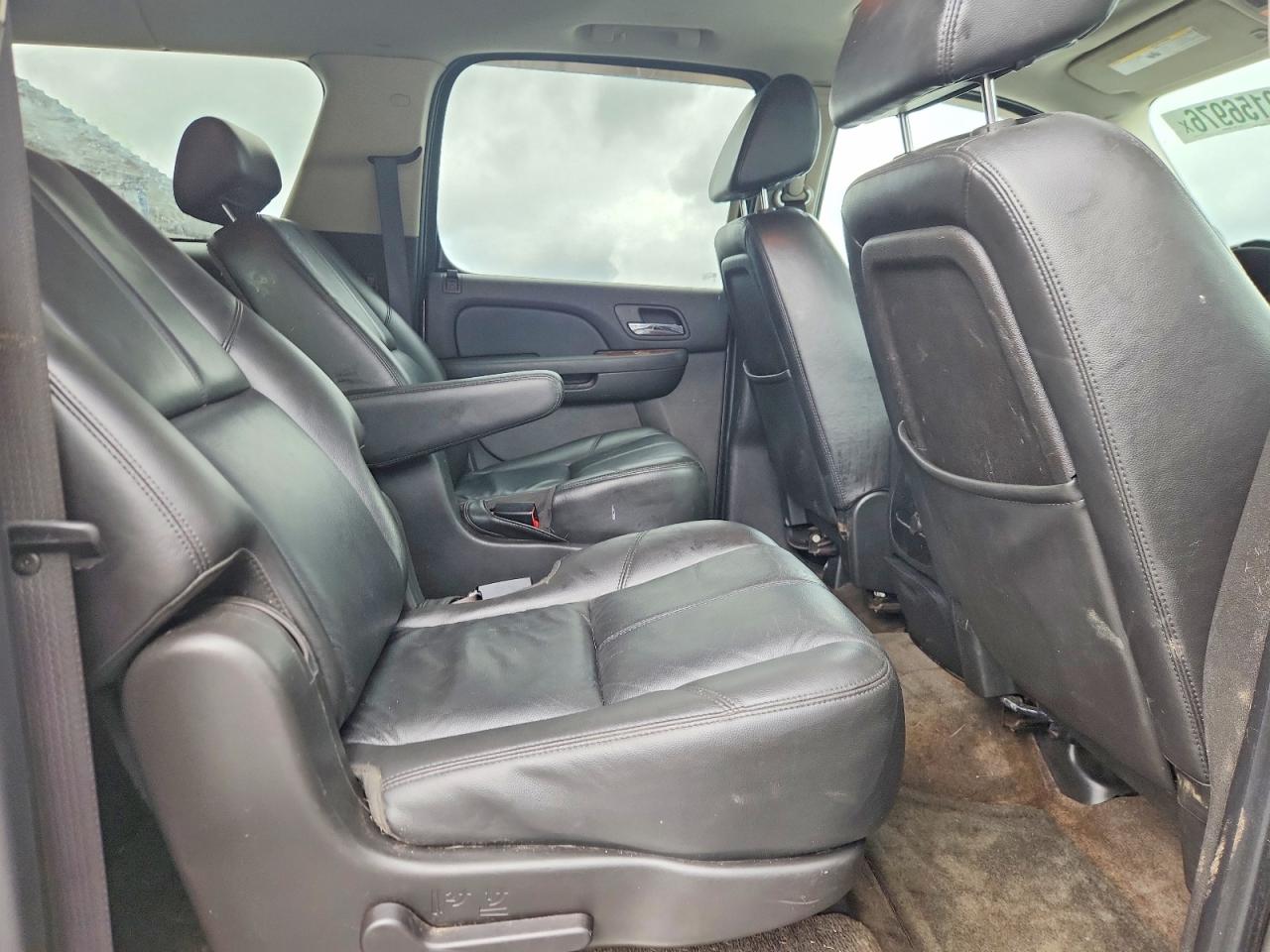 2008 Chevrolet Suburban K1500 Ls Серый vin: 3GNFK16378G164498
