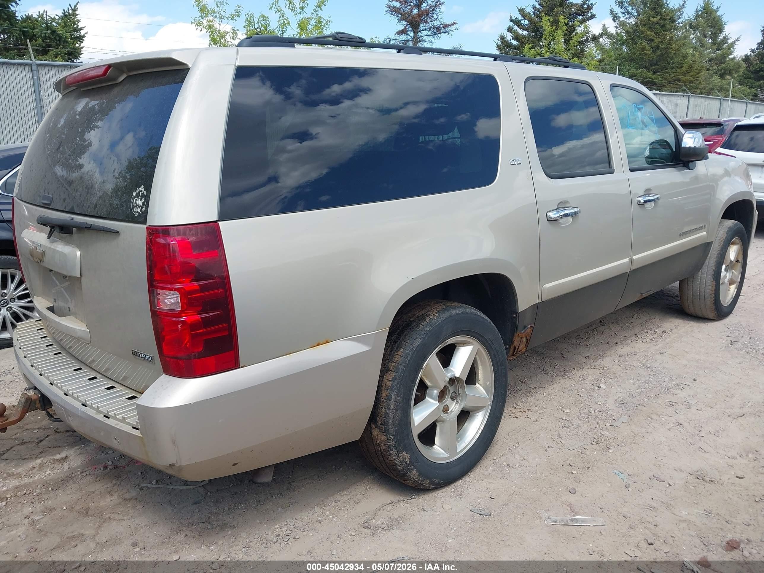 2008 Chevrolet Suburban 1500 Ltz Beige vin: 3GNFK16378G176554