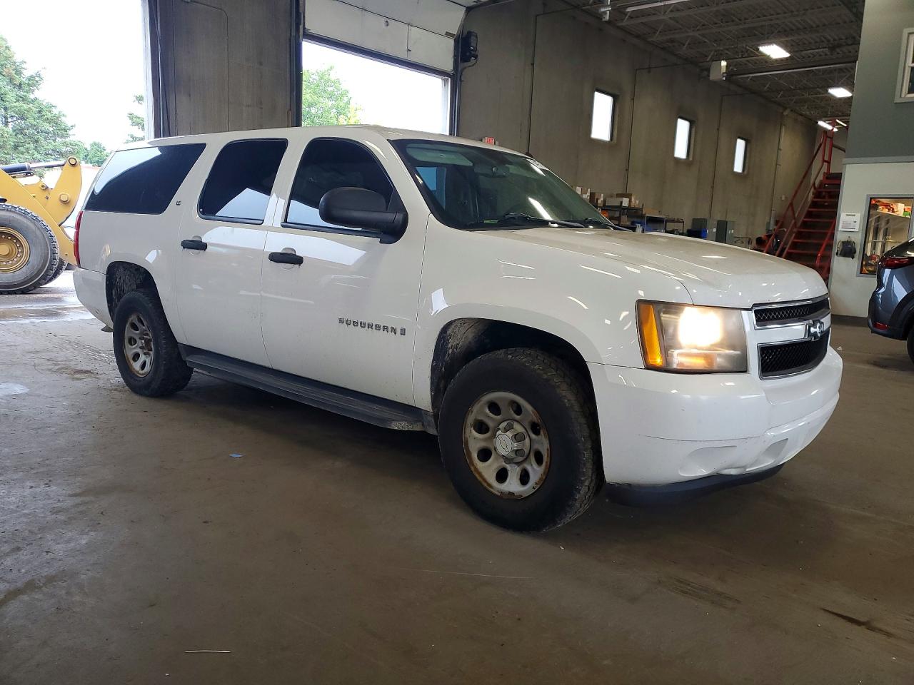 2008 Chevrolet Suburban K1500 Ls White vin: 3GNFK16388G303618
