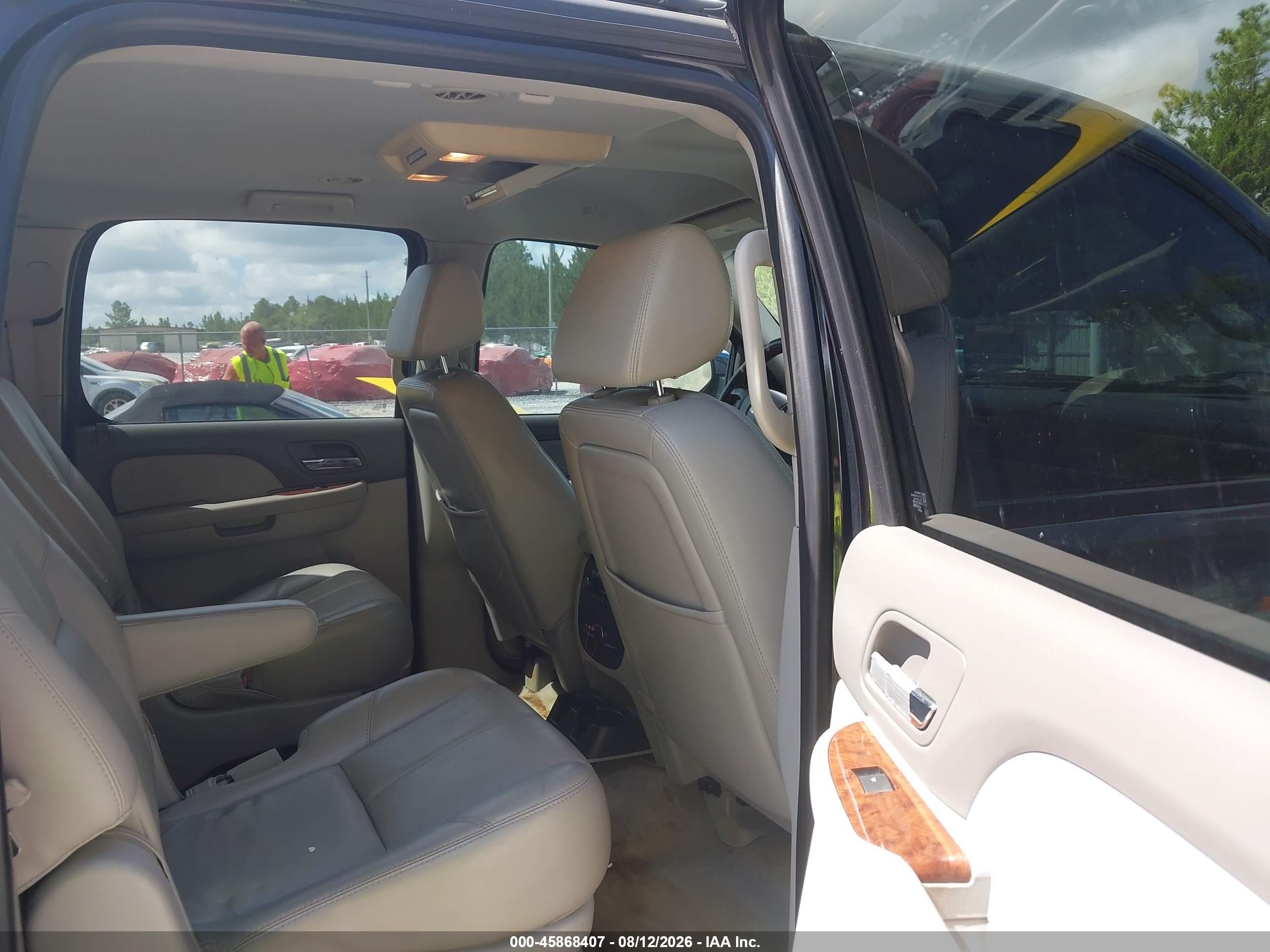 2007 Chevrolet Suburban Ltz Черный vin: 3GNFK16397G132912