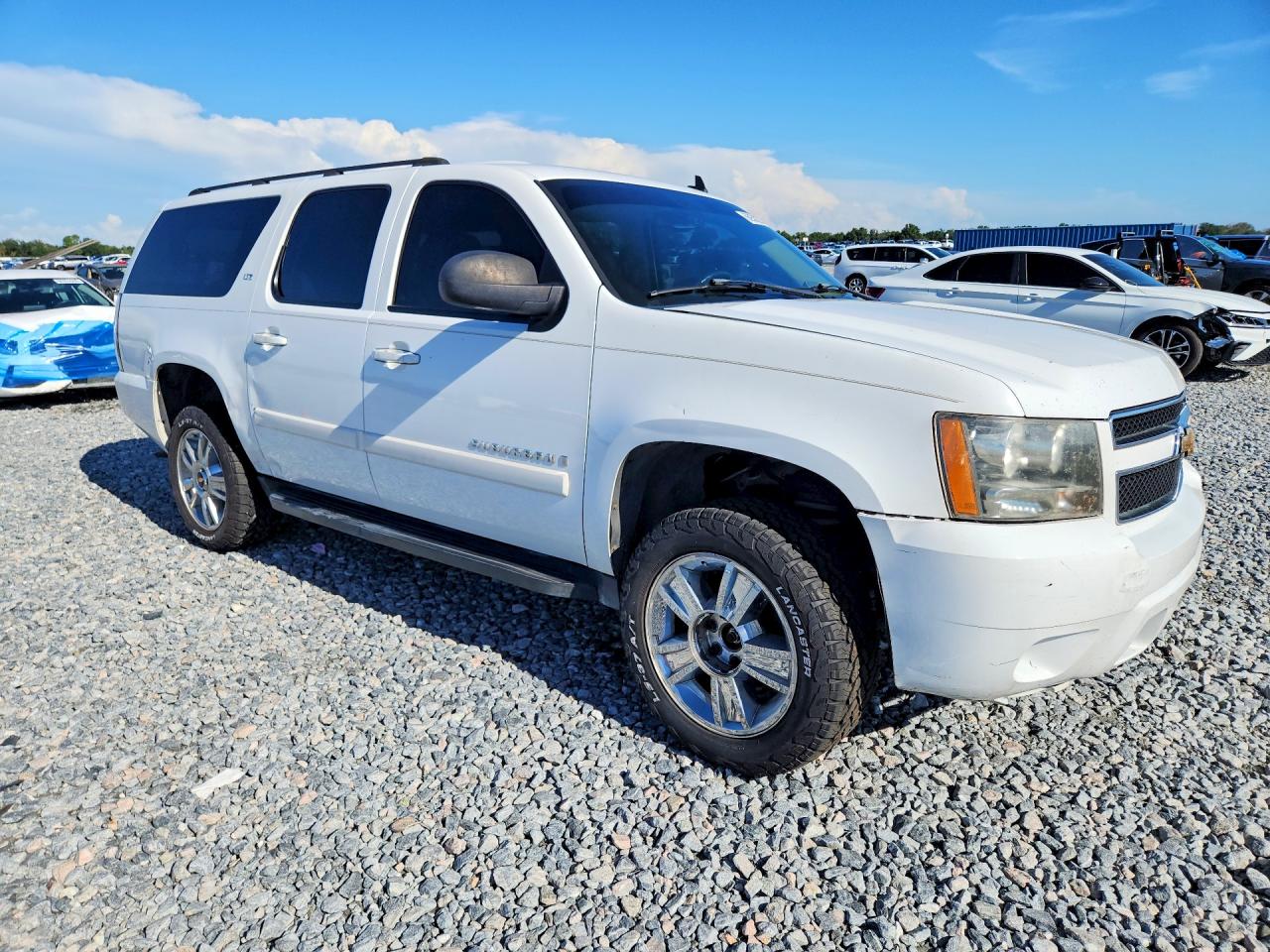 2007 Chevrolet Suburban K1500 White vin: 3GNFK16397G217037