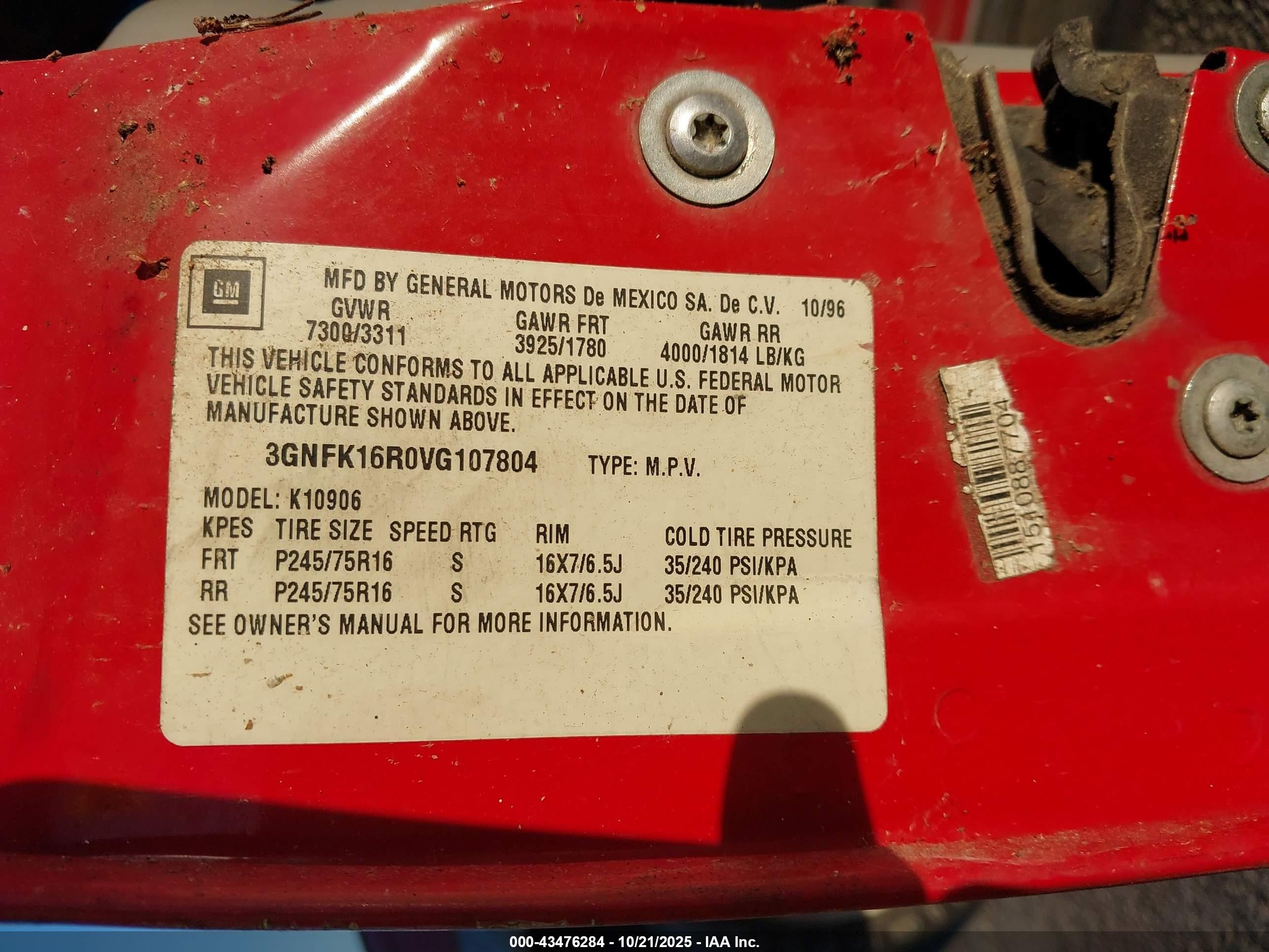1997 Chevrolet Suburban 1500   Red vin: 3GNFK16R0VG107804