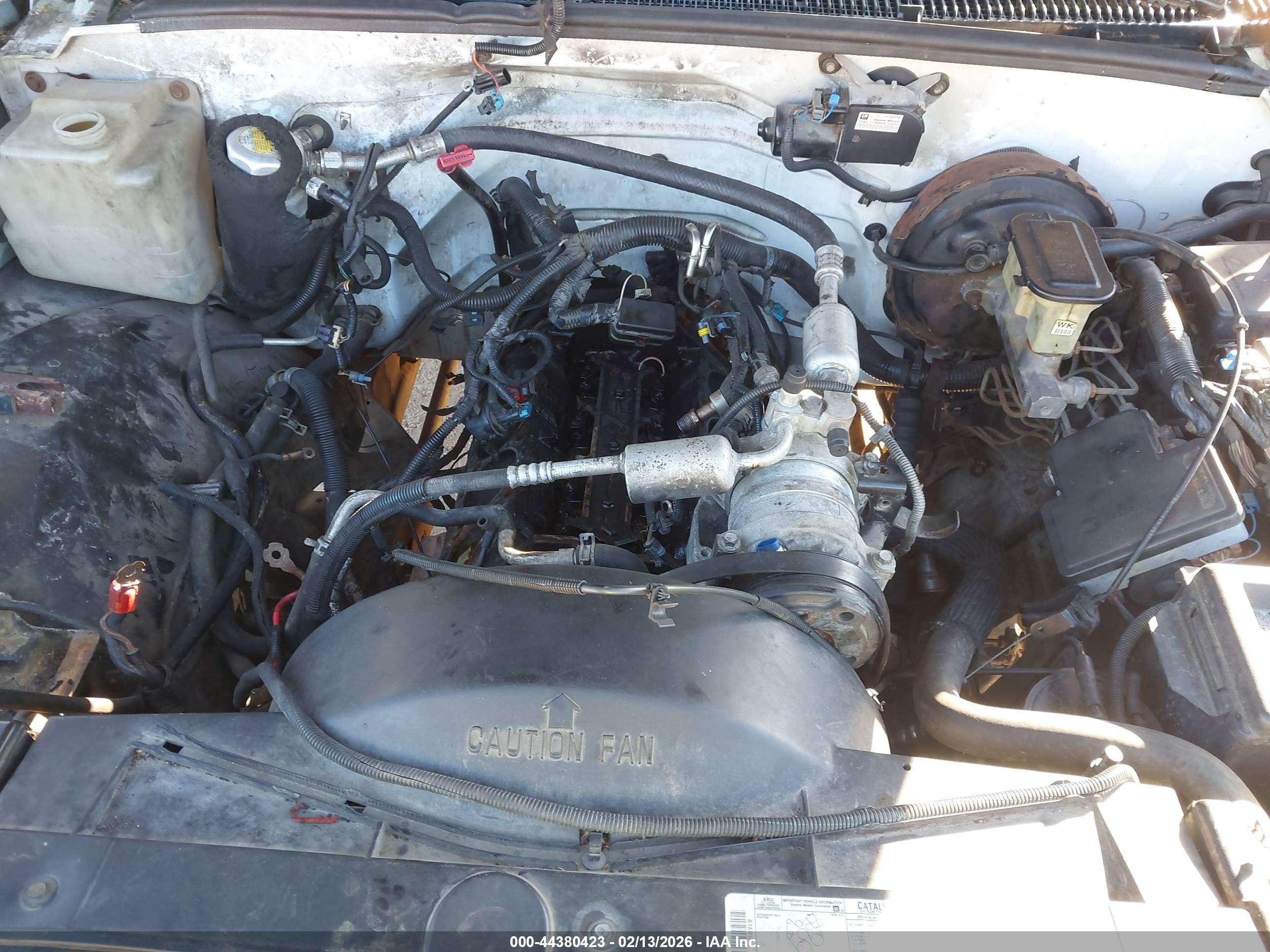 1997 Chevrolet Suburban 1500   Белый vin: 3GNFK16R1VG130749
