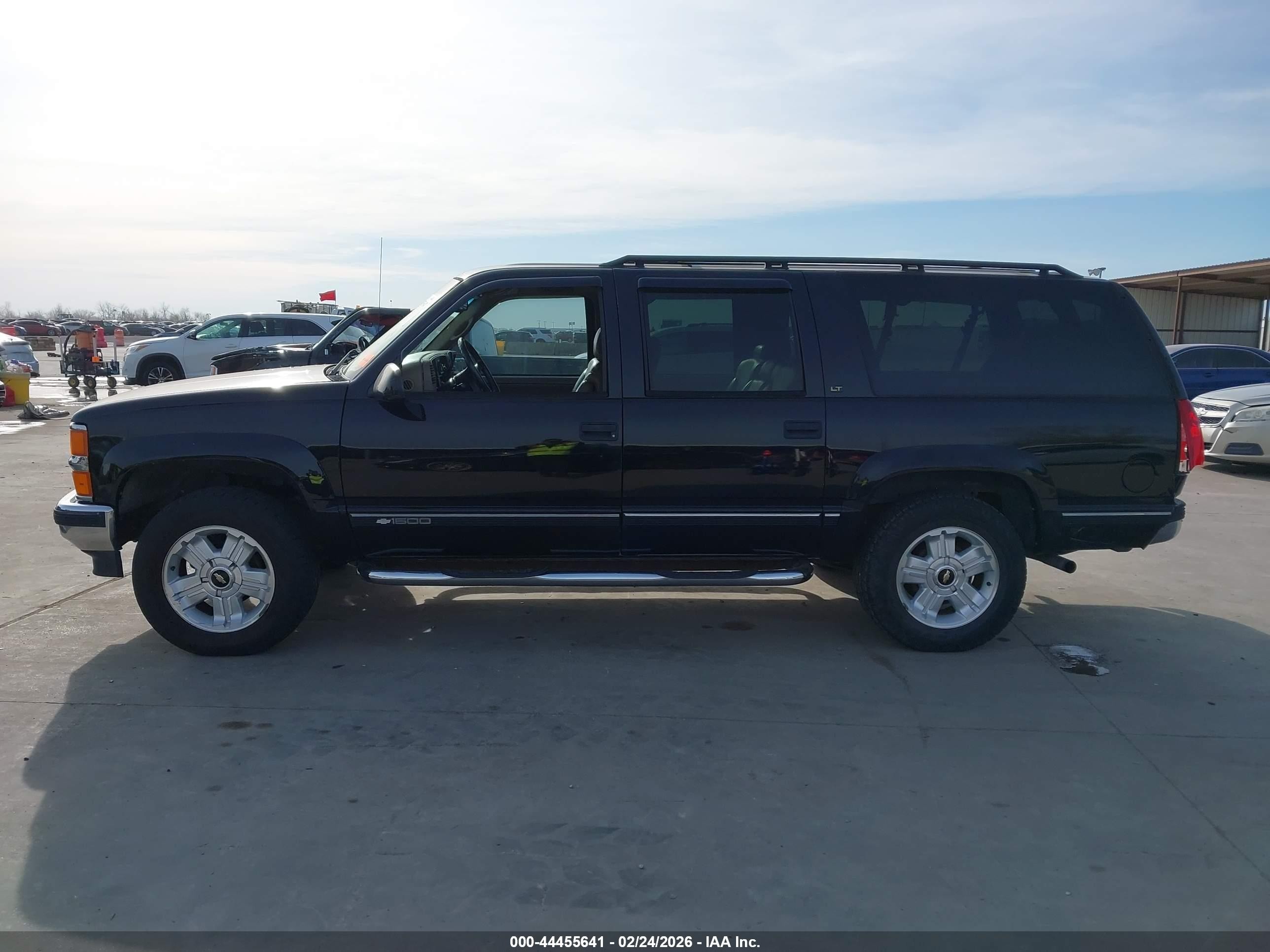 1997 Chevrolet Suburban 1500   Black vin: 3GNFK16R1VG188540