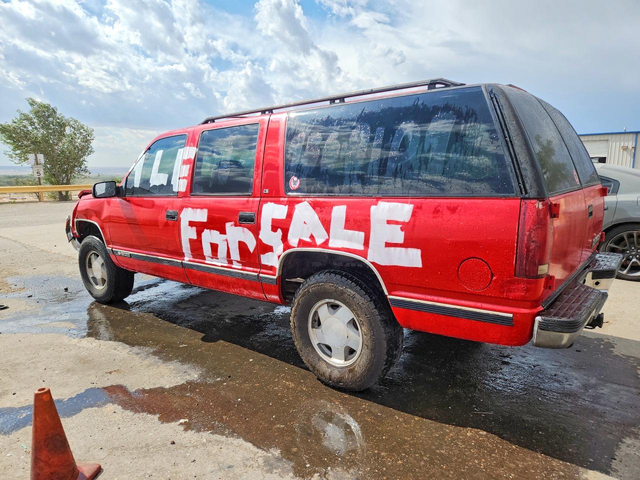 1997 Chevrolet Suburban K1500 Красный vin: 3GNFK16R2VG123003