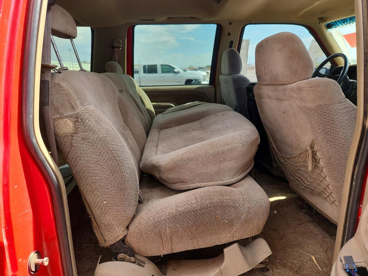 1997 Chevrolet Suburban K1500 Красный vin: 3GNFK16R2VG123003