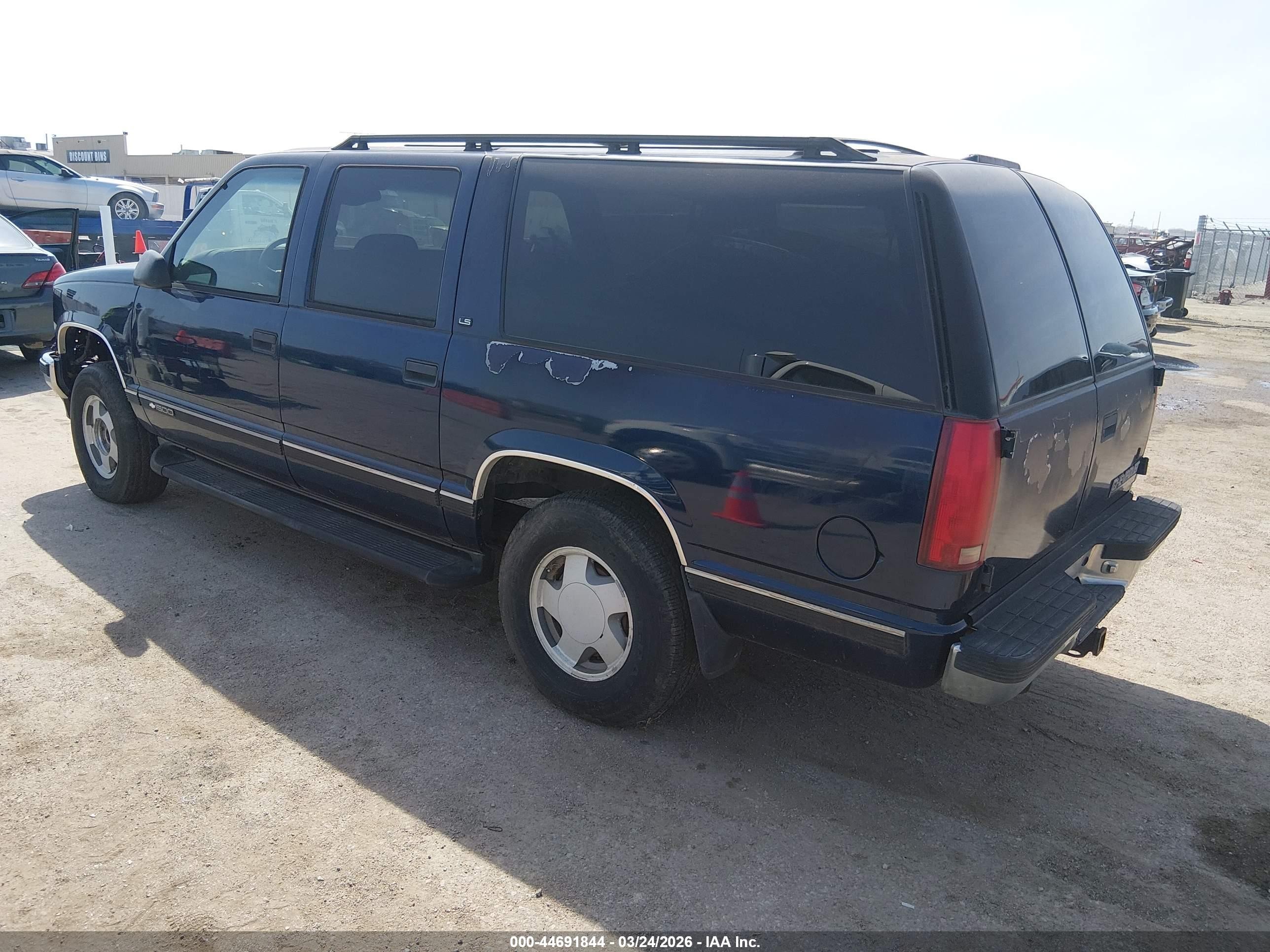 1997 Chevrolet Suburban 1500   Dark Blue vin: 3GNFK16R2VG189406