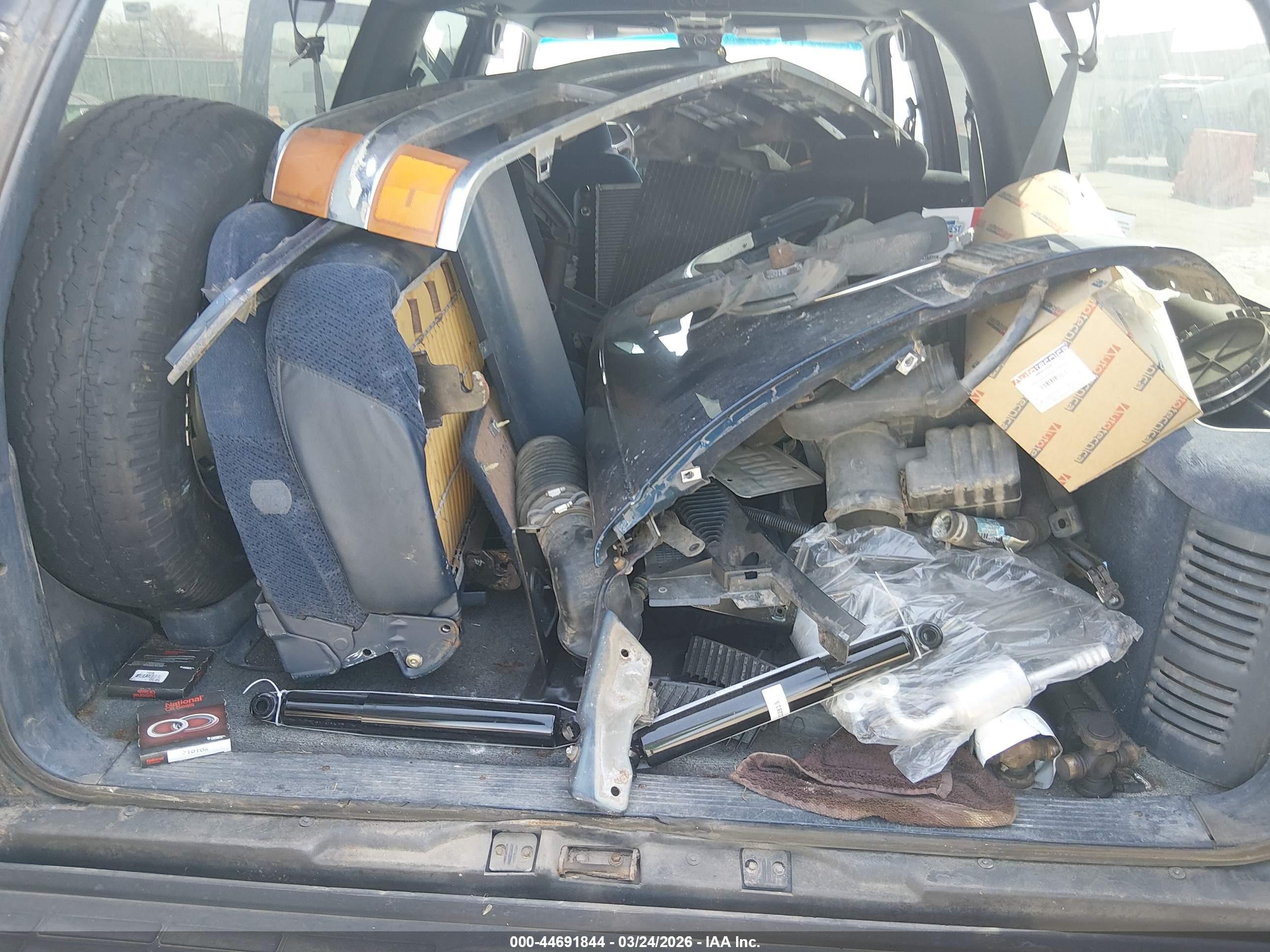 1997 Chevrolet Suburban 1500   Dark Blue vin: 3GNFK16R2VG189406