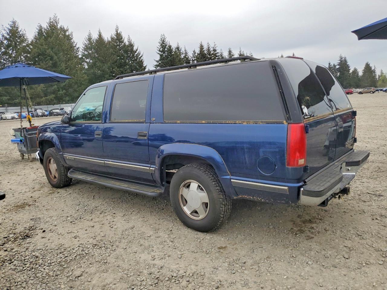 1998 Chevrolet Suburban K1500 Blue vin: 3GNFK16R2WG150977