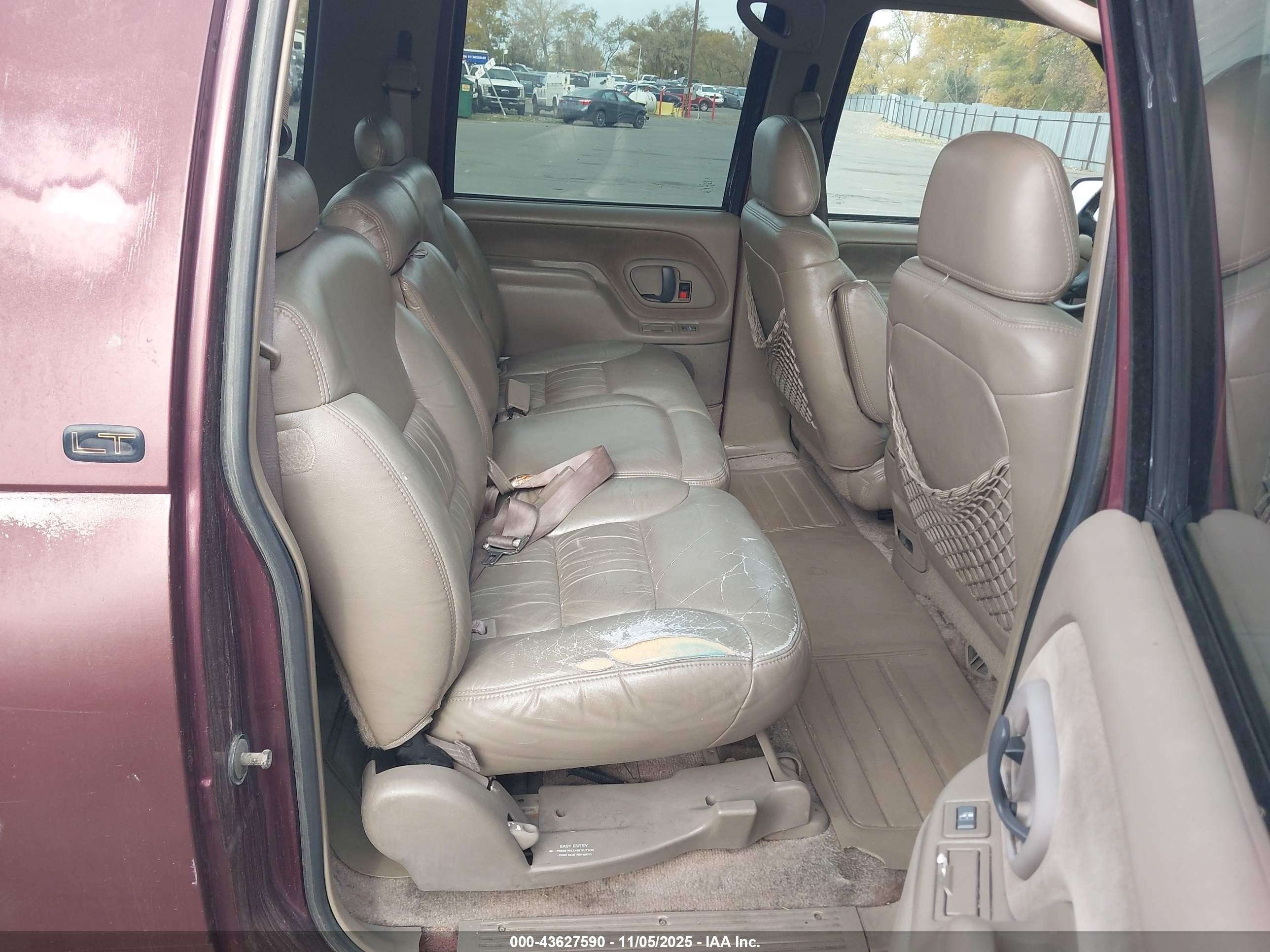 1997 Chevrolet Suburban K1500 Red vin: 3GNFK16R4VG182019