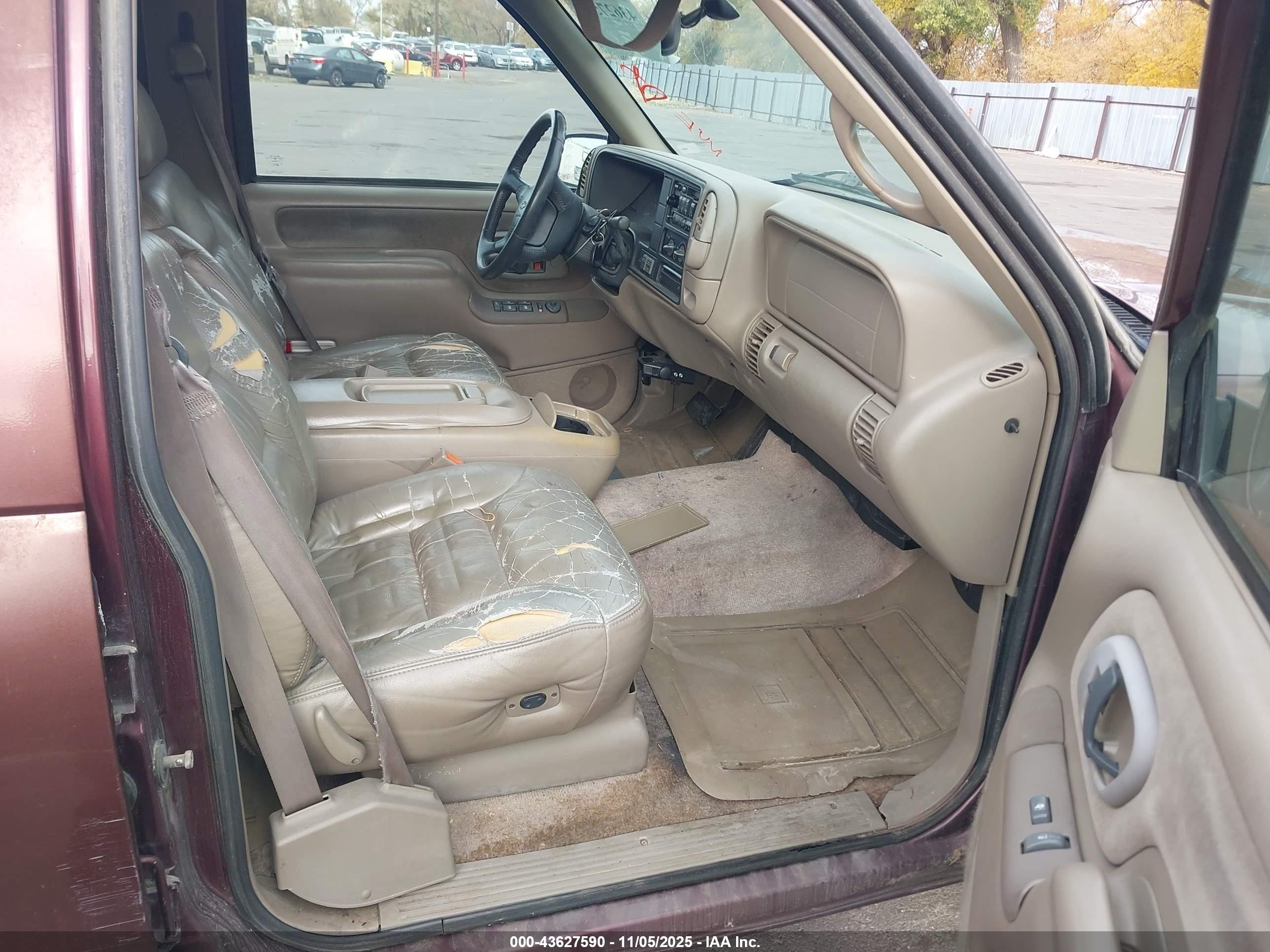 1997 Chevrolet Suburban K1500 Red vin: 3GNFK16R4VG182019