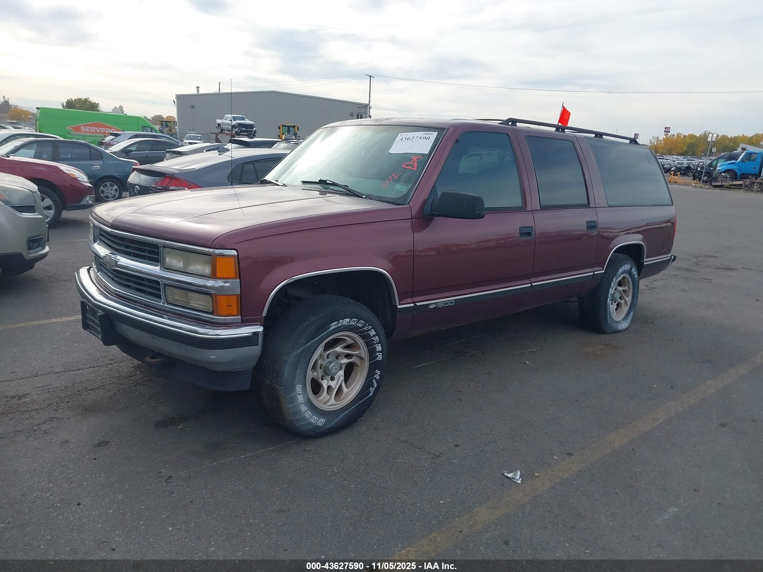 1997 Chevrolet Suburban K1500 Red vin: 3GNFK16R4VG182019