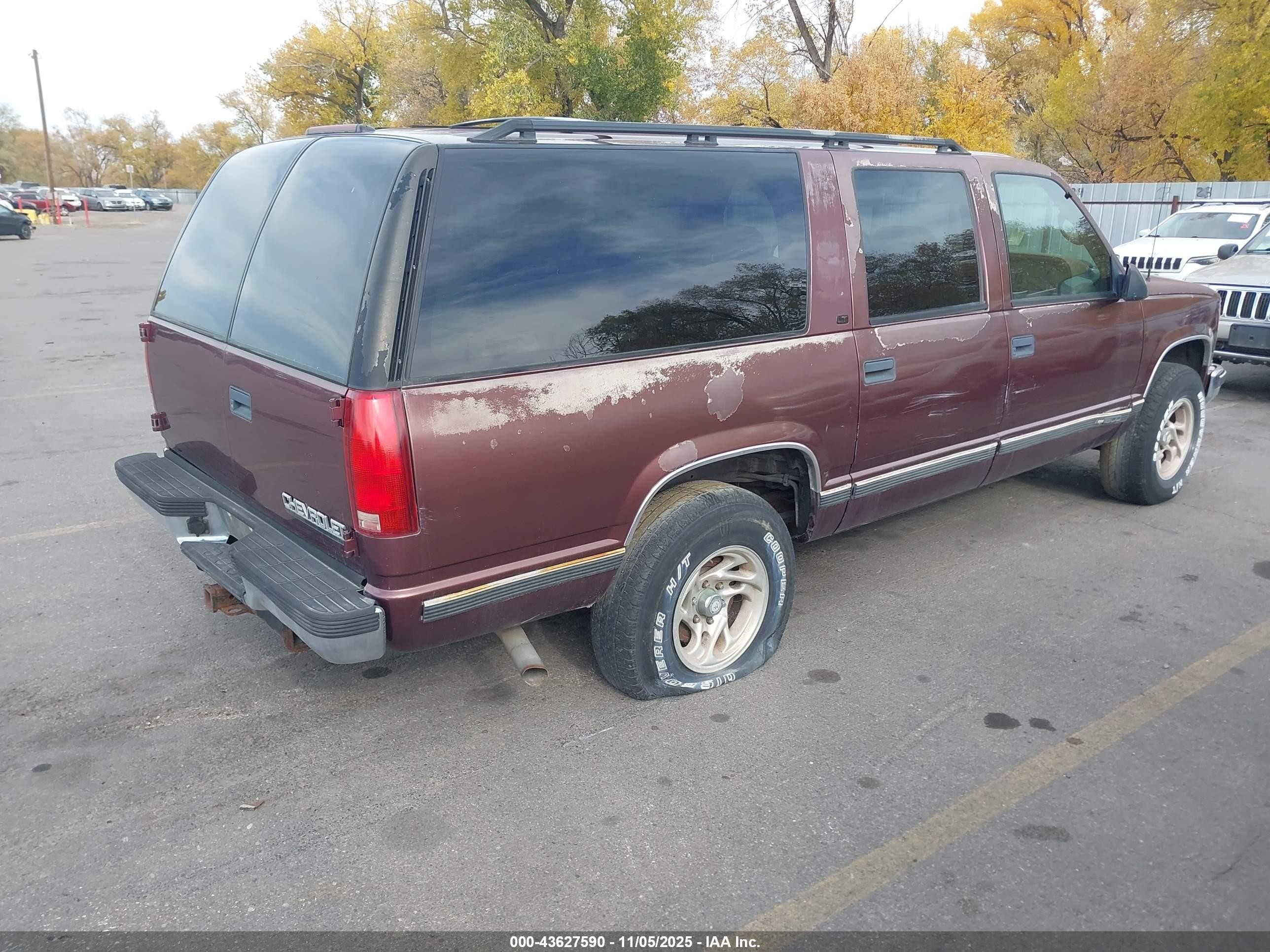 1997 Chevrolet Suburban K1500 Red vin: 3GNFK16R4VG182019