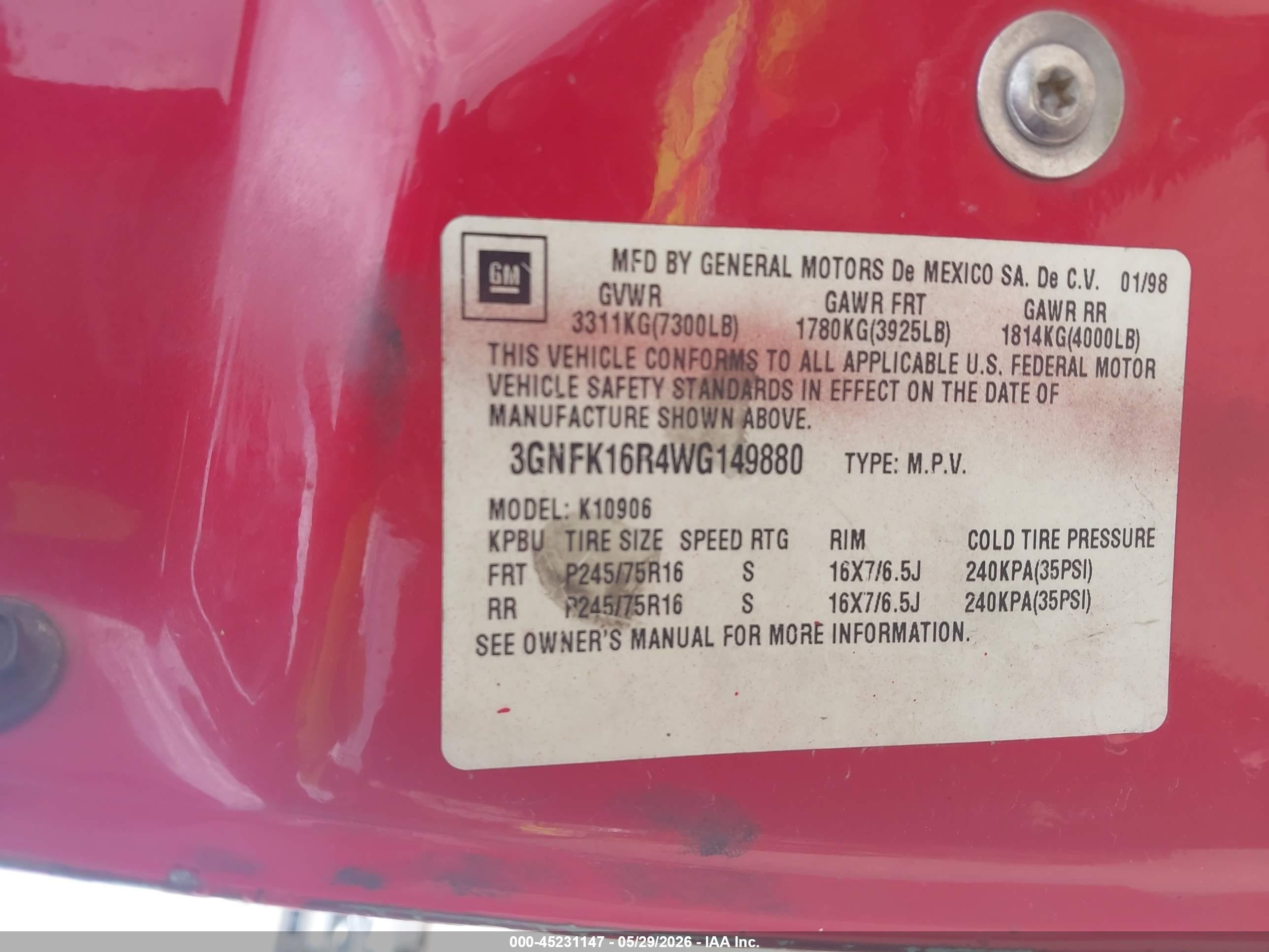 1998 Chevrolet Suburban 1500   Red vin: 3GNFK16R4WG149880