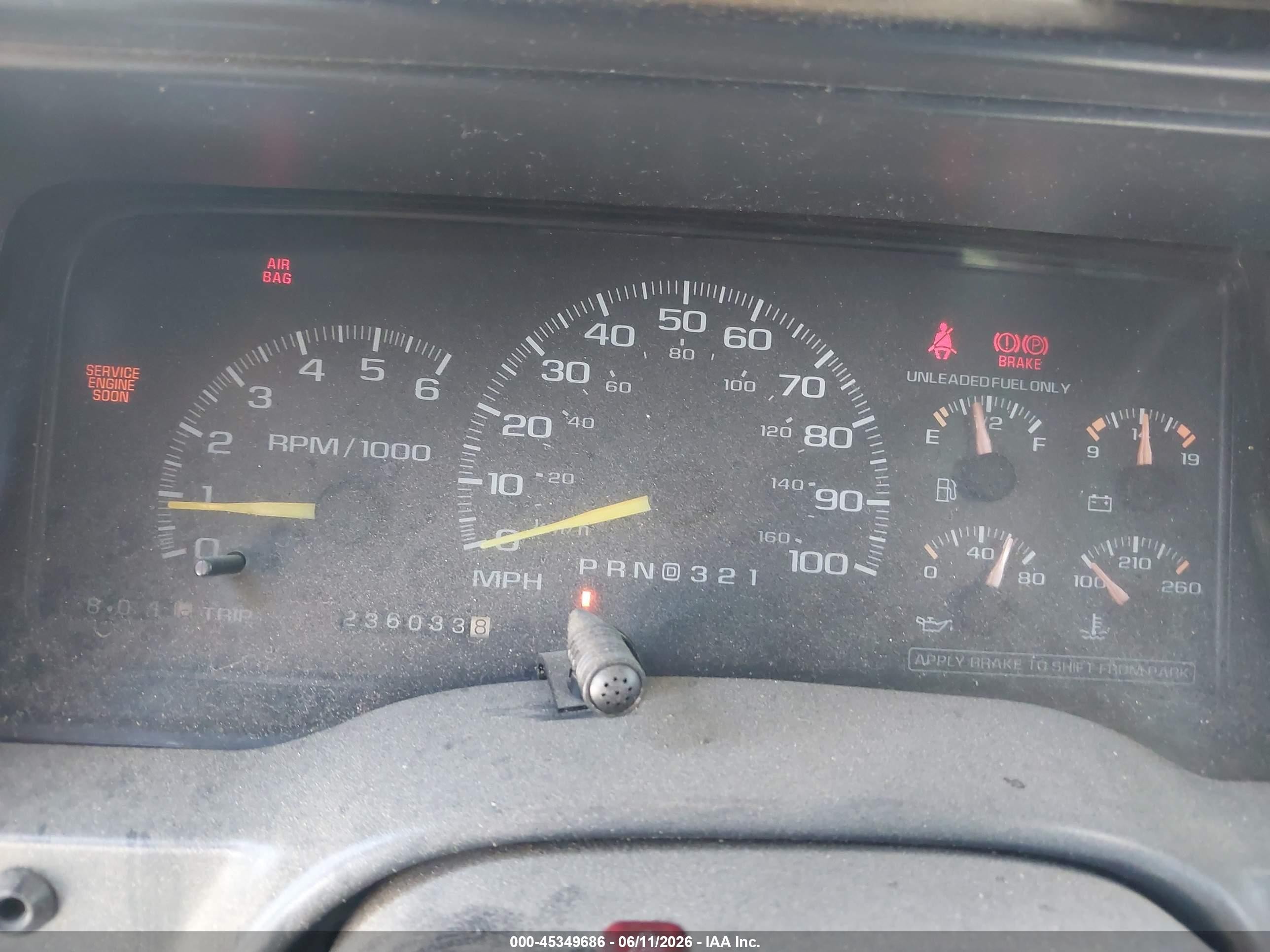 1999 Chevrolet Suburban Lt White vin: 3GNFK16R4XG109204