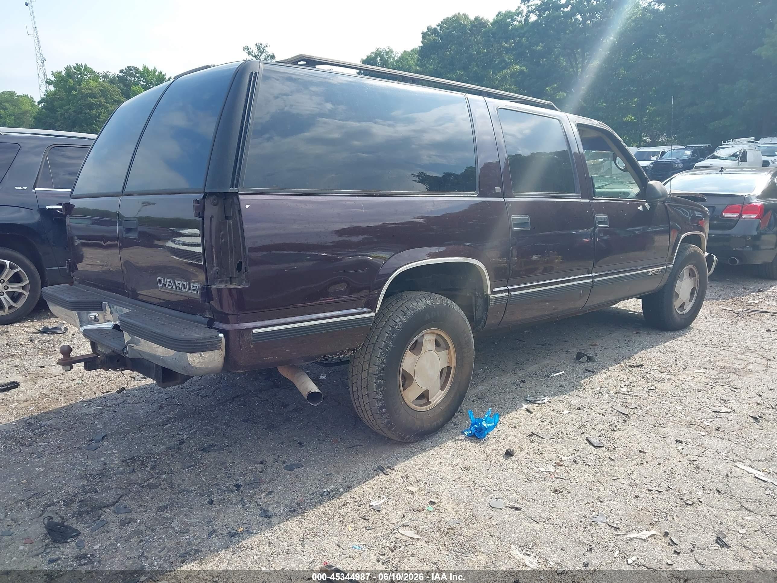 1996 Chevrolet Suburban K1500 Burgundy vin: 3GNFK16R5TG137216