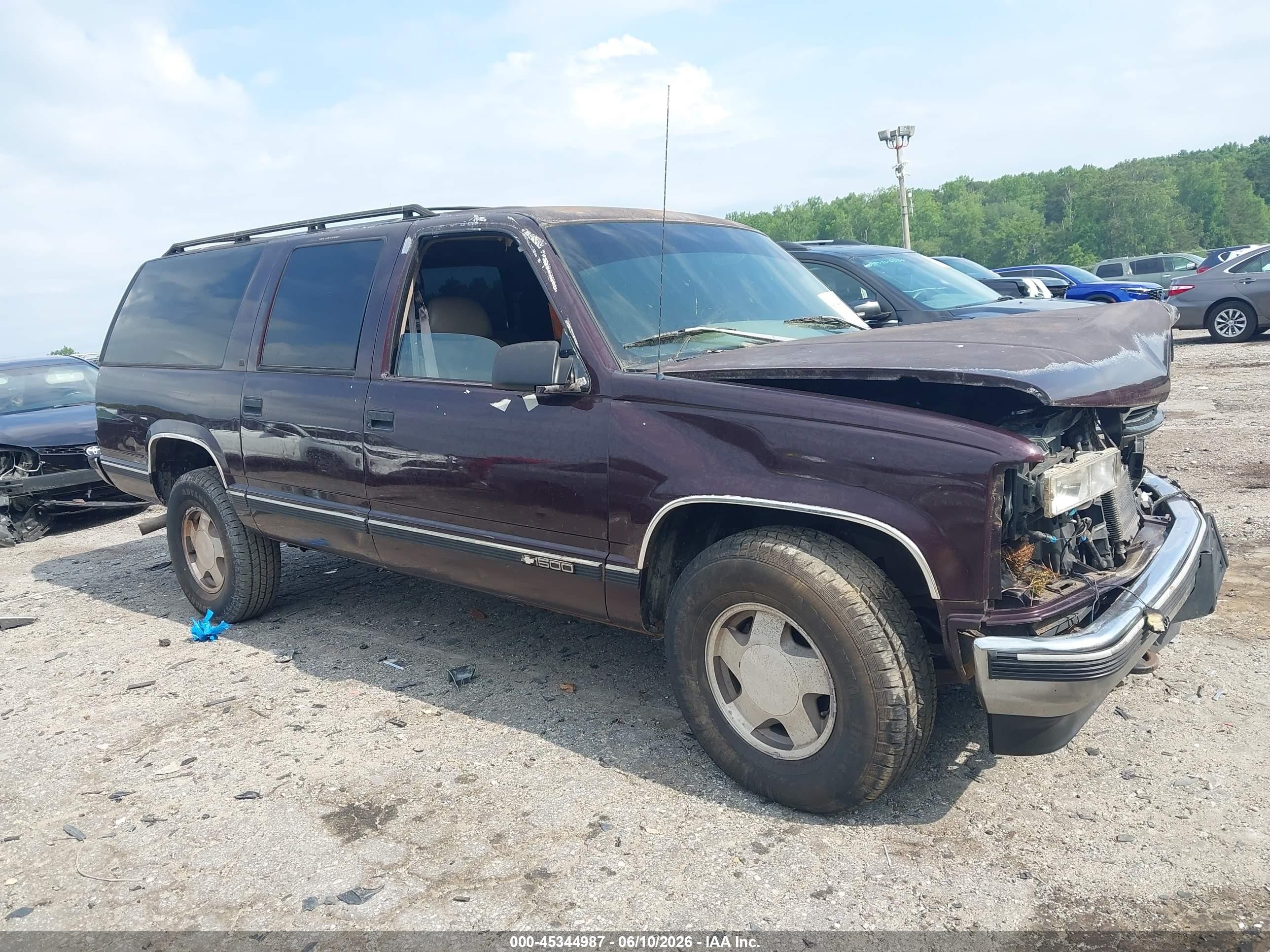 1996 Chevrolet Suburban K1500 Burgundy vin: 3GNFK16R5TG137216