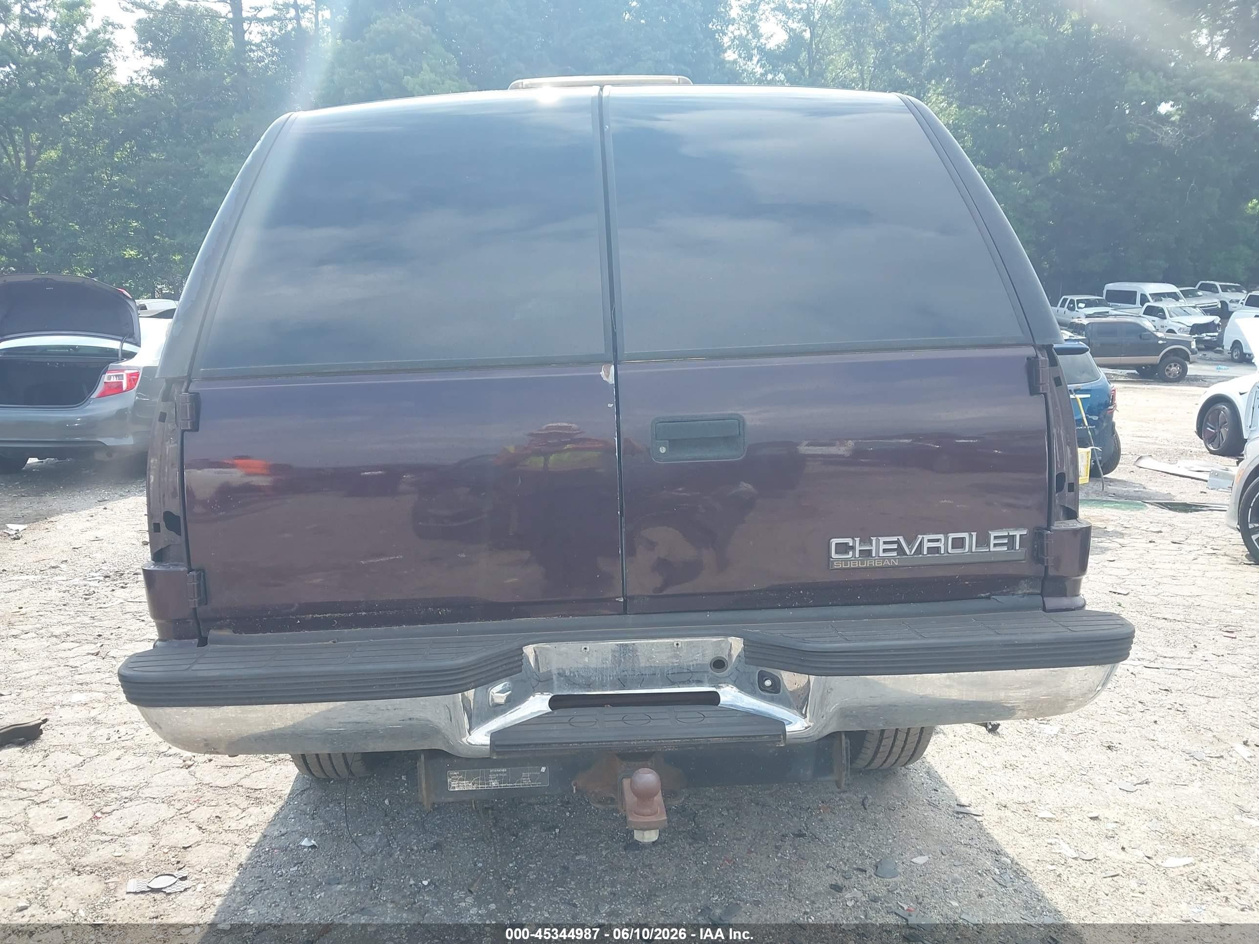 1996 Chevrolet Suburban K1500 Burgundy vin: 3GNFK16R5TG137216
