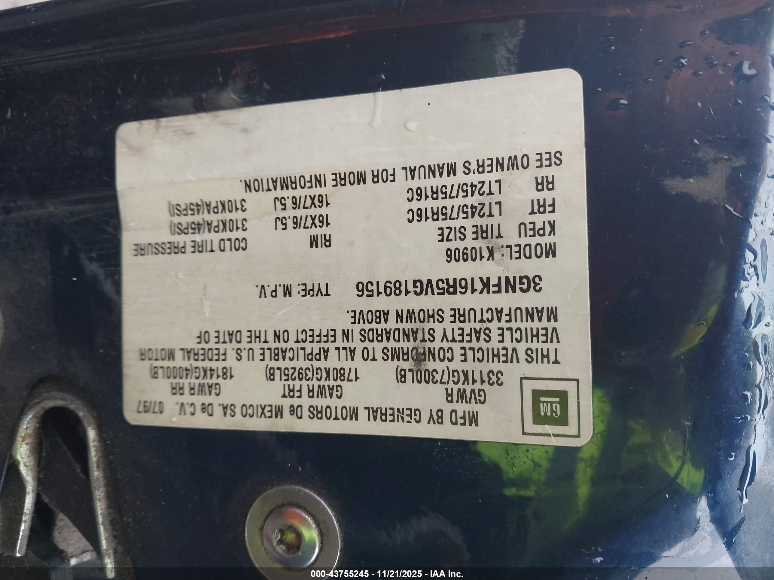 1997 Chevrolet Suburban 1500   Blue vin: 3GNFK16R5VG189156