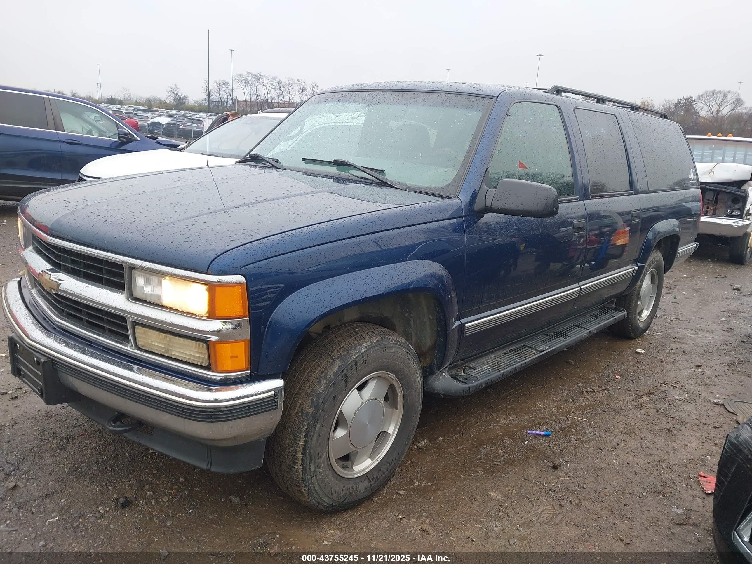 1997 Chevrolet Suburban 1500   Blue vin: 3GNFK16R5VG189156
