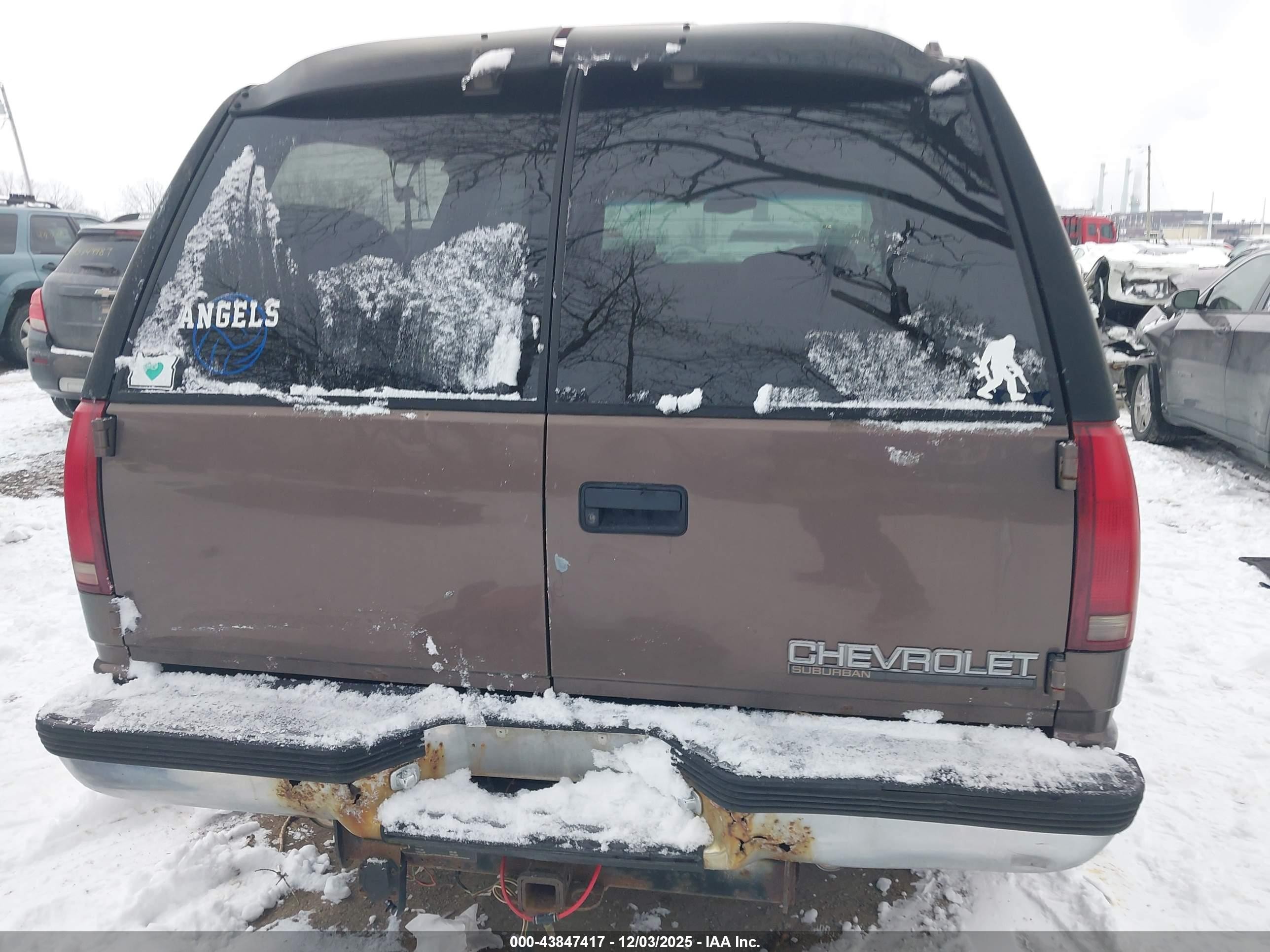1997 Chevrolet Suburban 1500   Brown vin: 3GNFK16R5VG193532