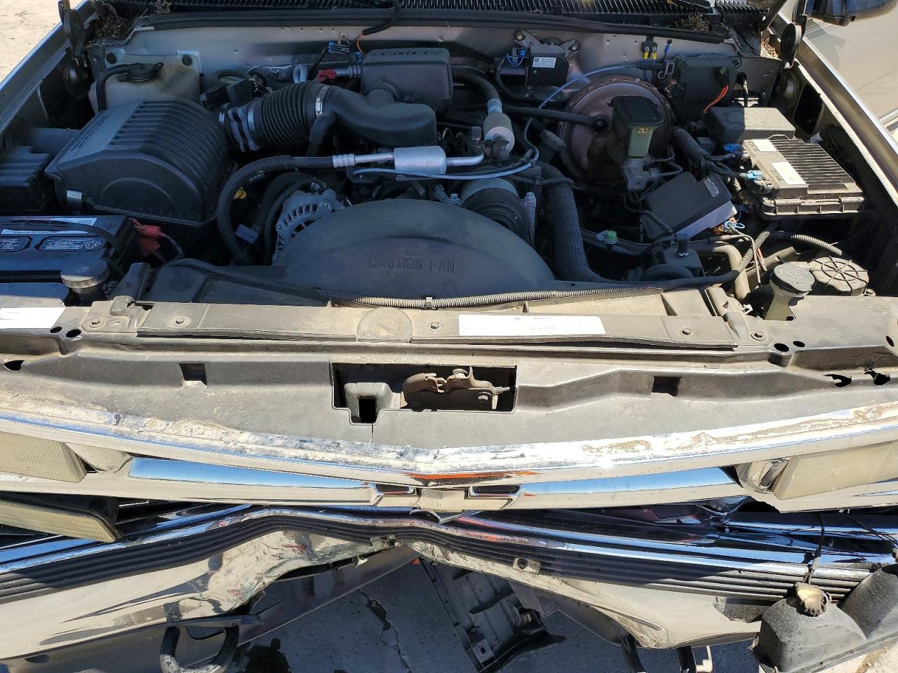 1999 Chevrolet Suburban K1500 Silver vin: 3GNFK16R6XG105672