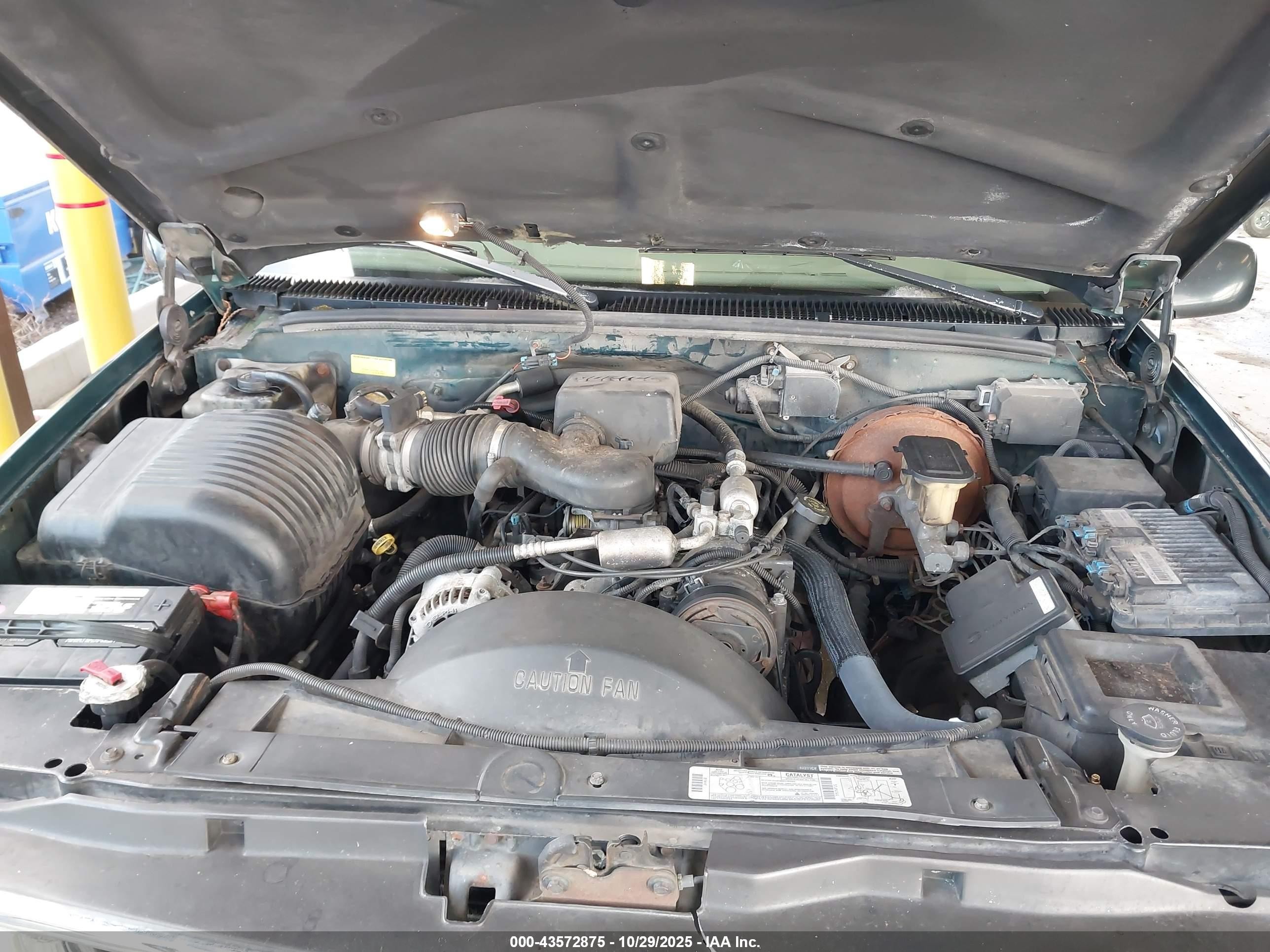 1997 Chevrolet Suburban 1500   Green vin: 3GNFK16R7VG122025
