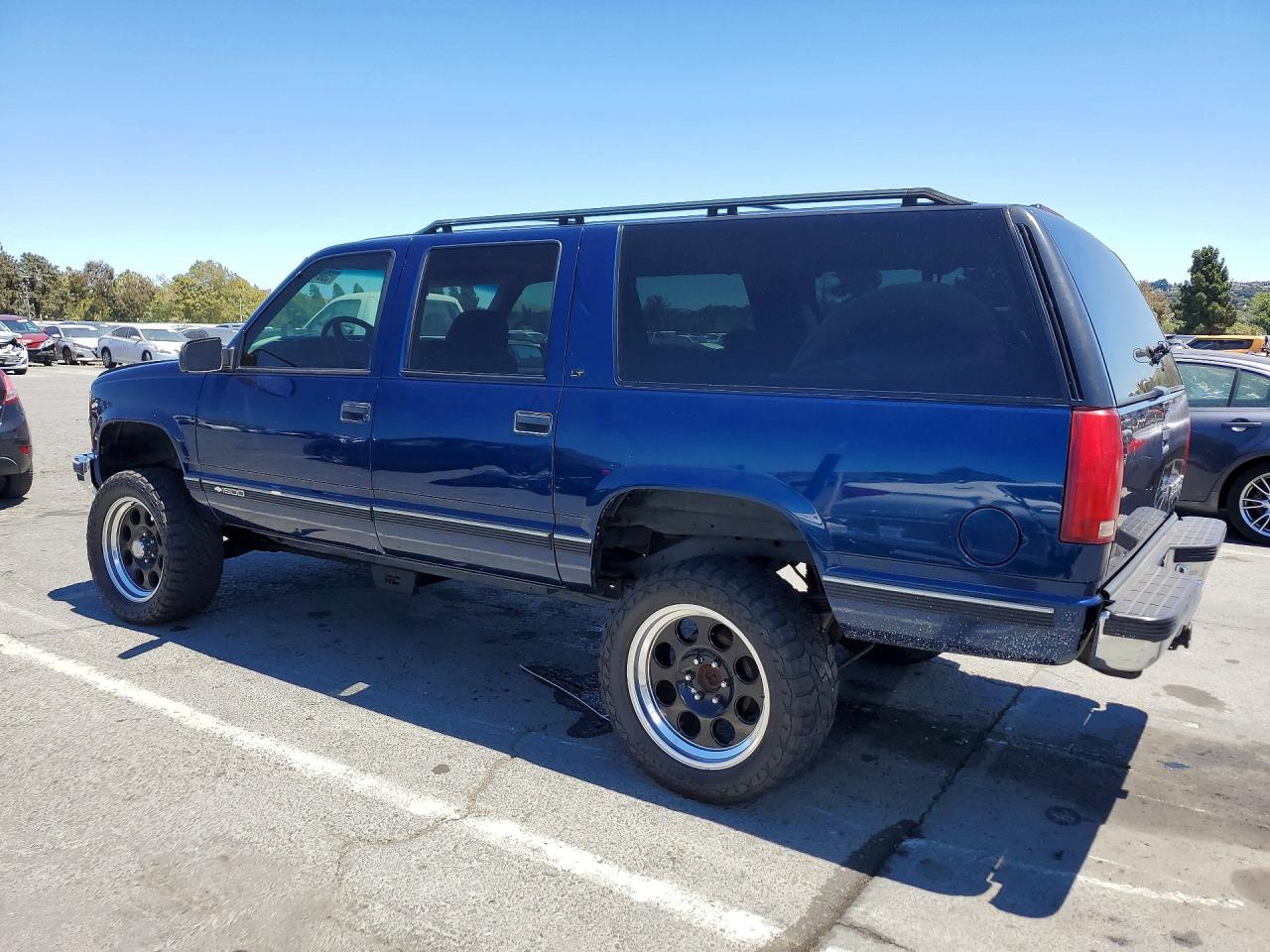 1999 Chevrolet Suburban K1500 Blue vin: 3GNFK16R7XG121525