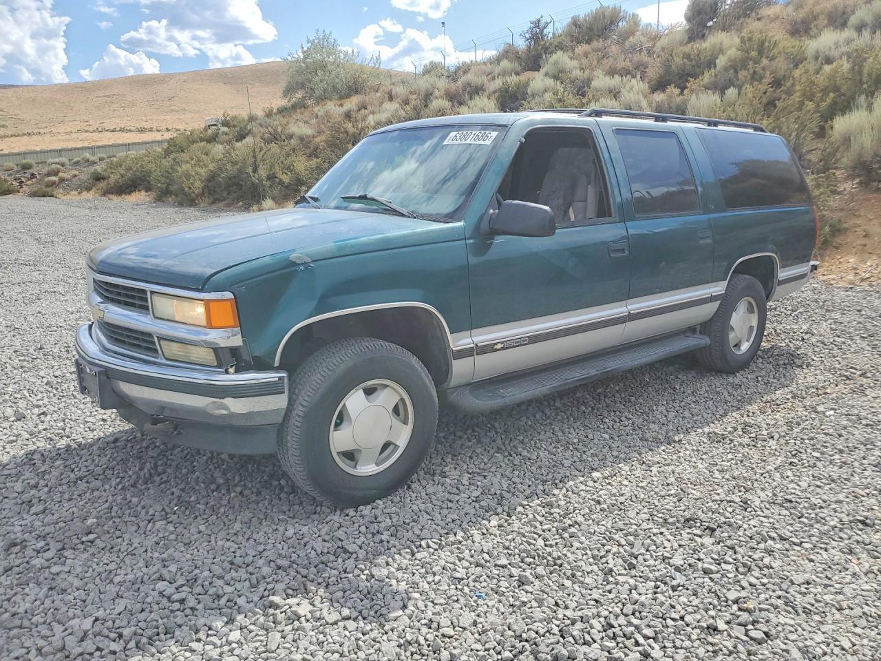 1997 Chevrolet Suburban K1500 Green vin: 3GNFK16R8VG117402