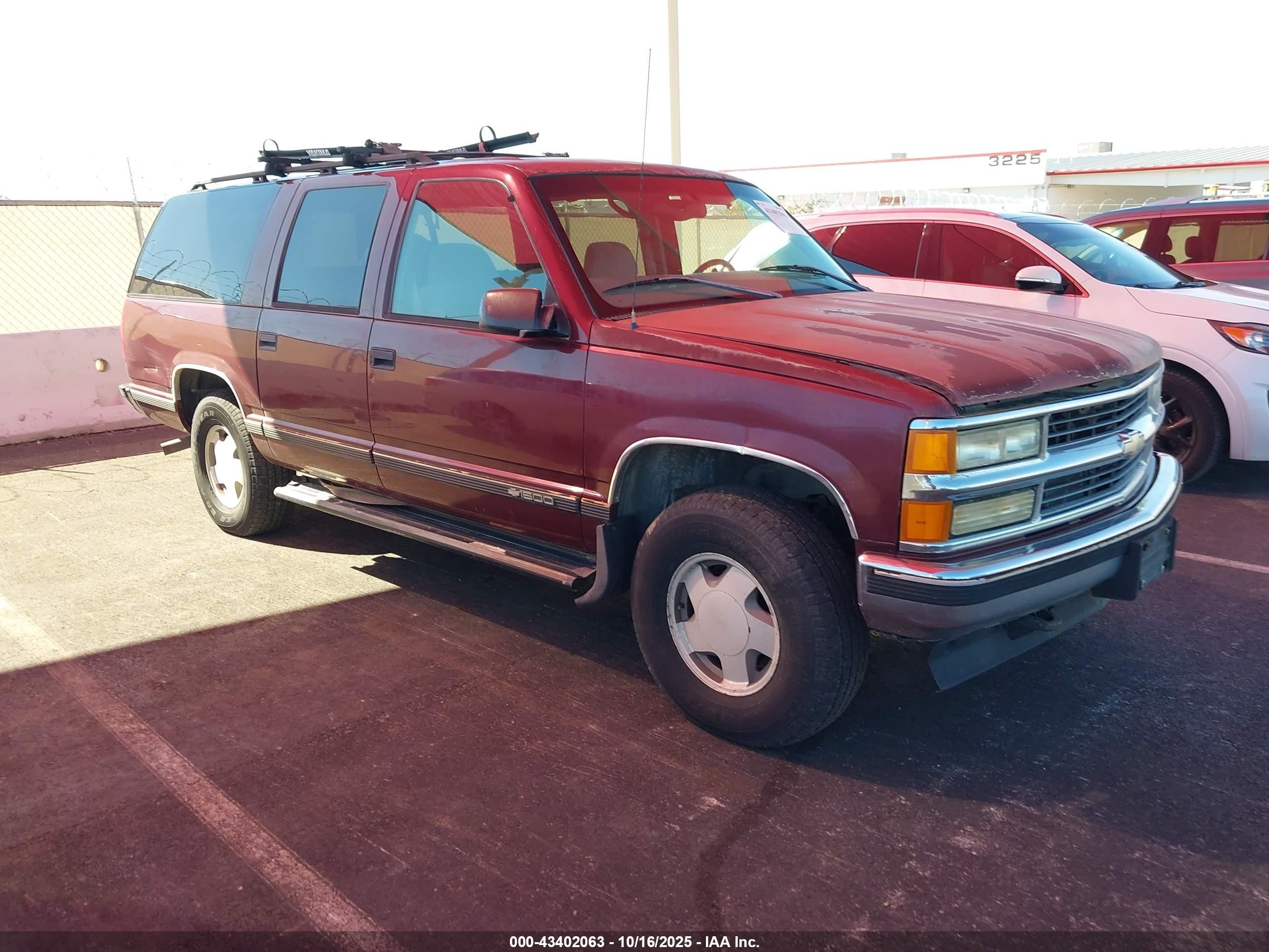 1998 Chevrolet Suburban 1500   Maroon vin: 3GNFK16R8WG109723