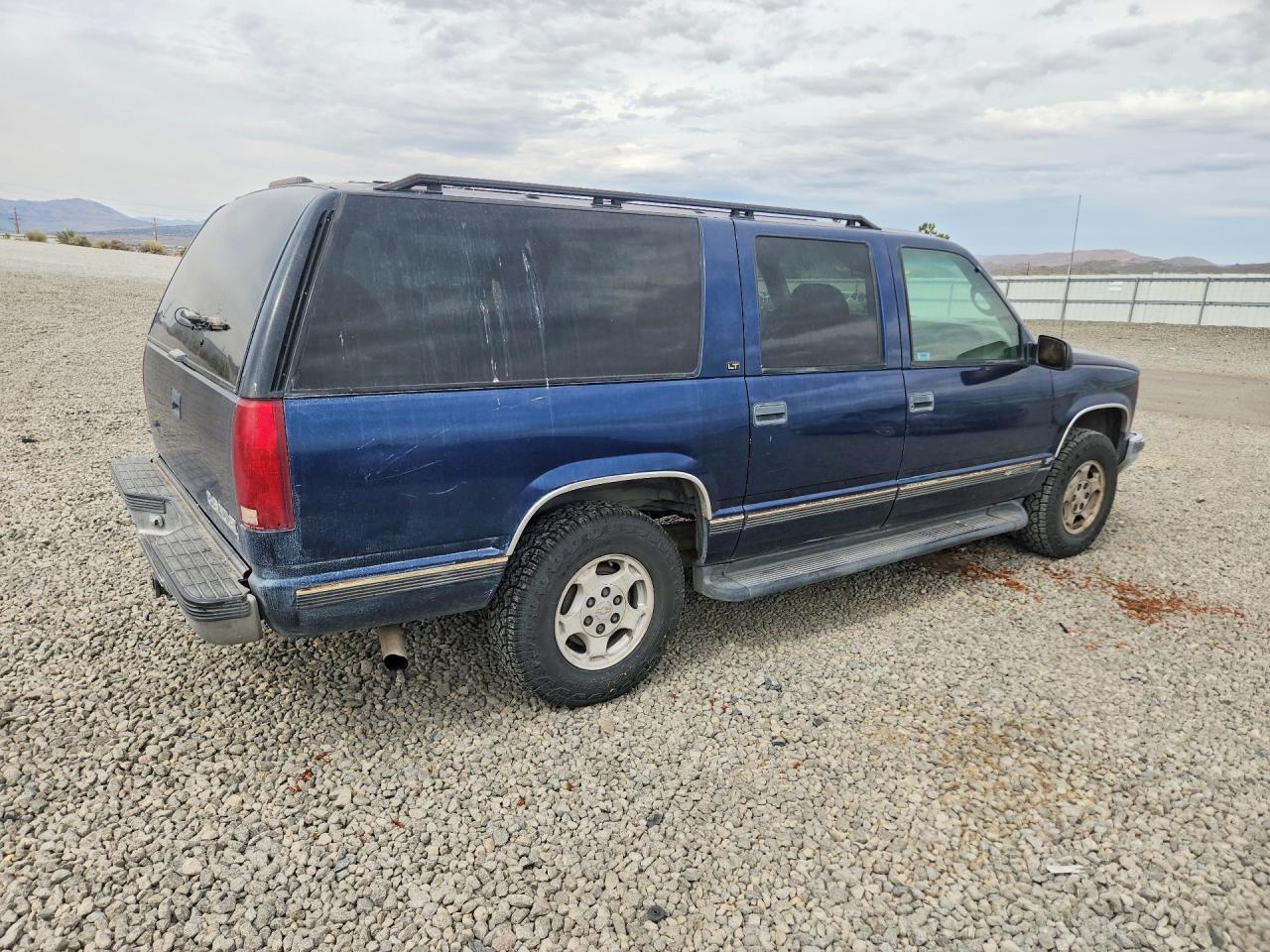 1999 Chevrolet Suburban K1500 Blue vin: 3GNFK16R8XG222878