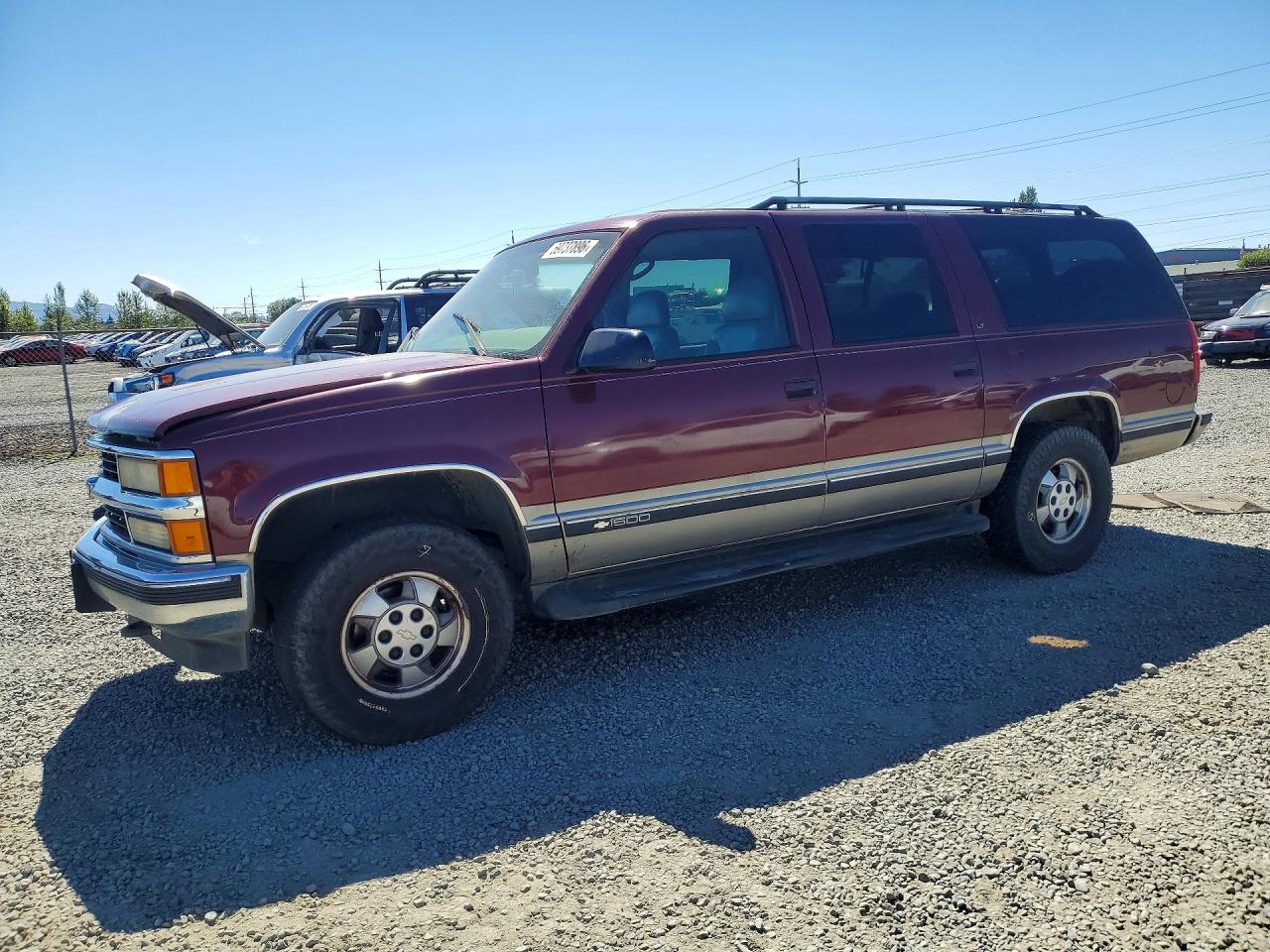 1999 Chevrolet Suburban K1500 Maroon vin: 3GNFK16R9XG194038