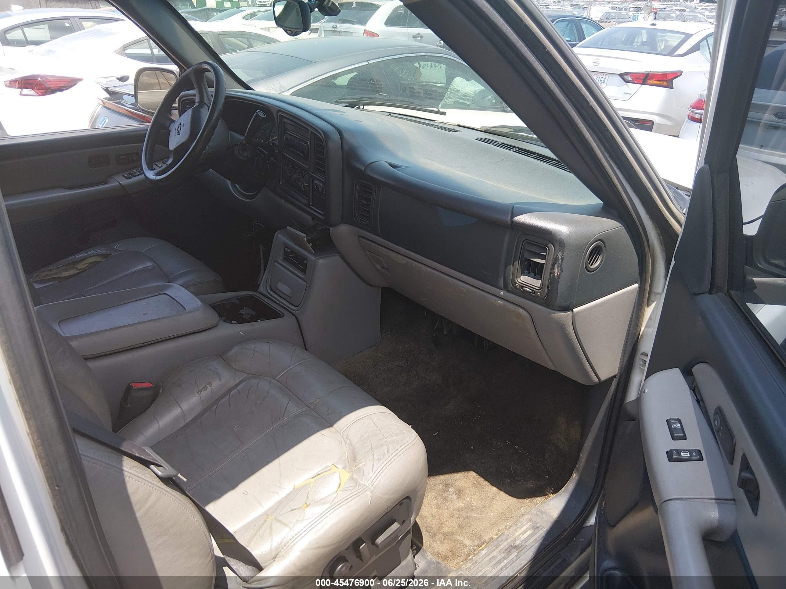 2001 Chevrolet Suburban 1500 Lt White vin: 3GNFK16T01G114967