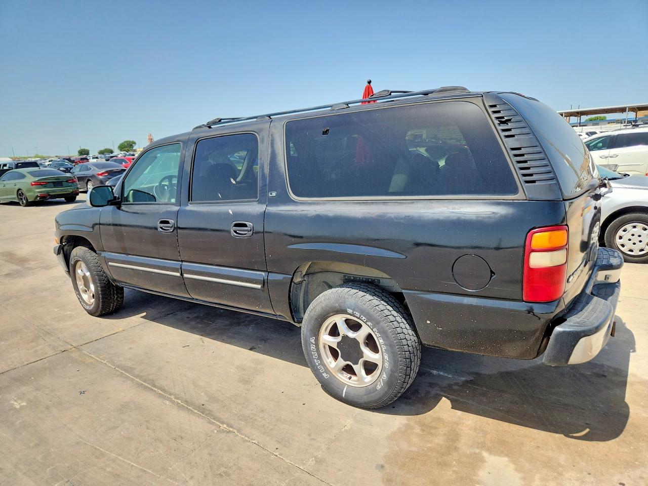 2001 Chevrolet Suburban K1500 Black vin: 3GNFK16T01G285069