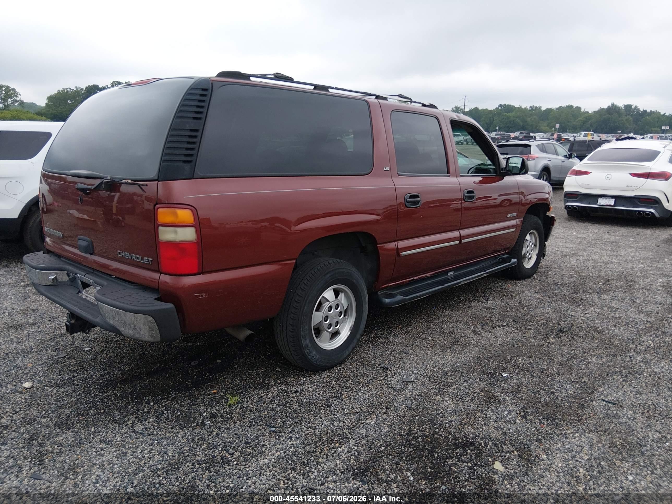 2000 Chevrolet Suburban K1500 Burgundy vin: 3GNFK16T0YG200385