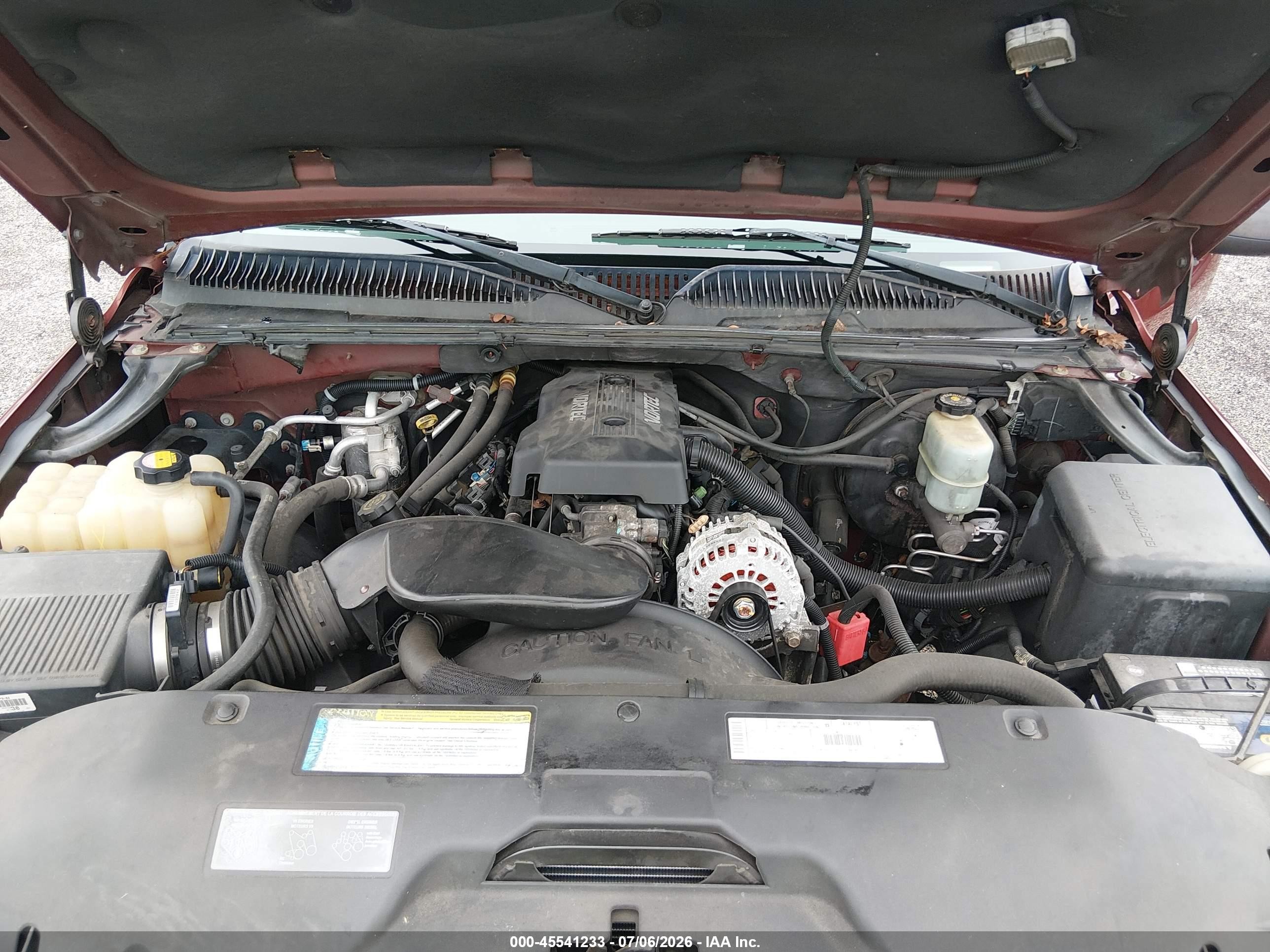 2000 Chevrolet Suburban K1500 Burgundy vin: 3GNFK16T0YG200385