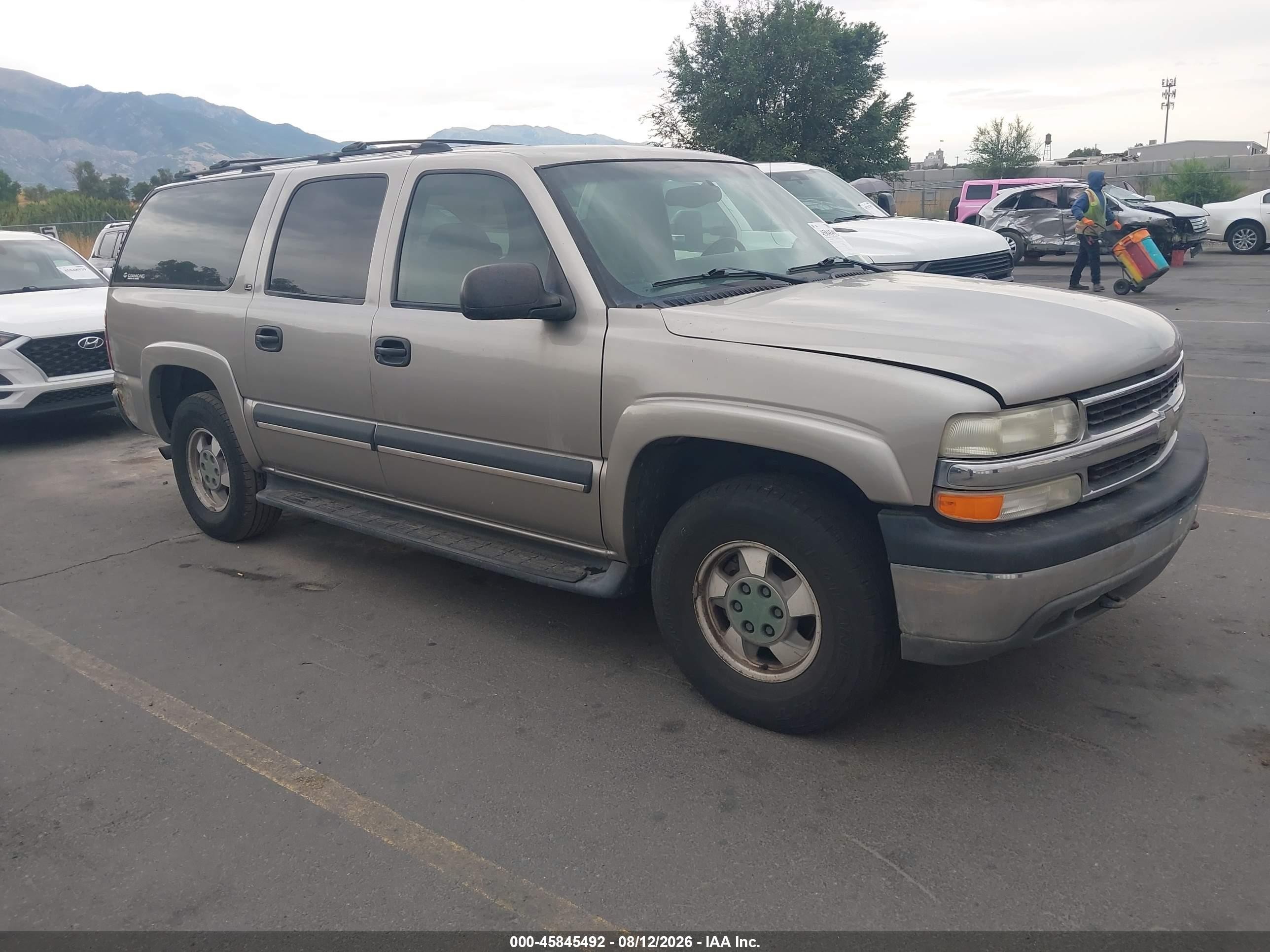 2001 Chevrolet Suburban 1500 Ls Золотой vin: 3GNFK16T11G210669