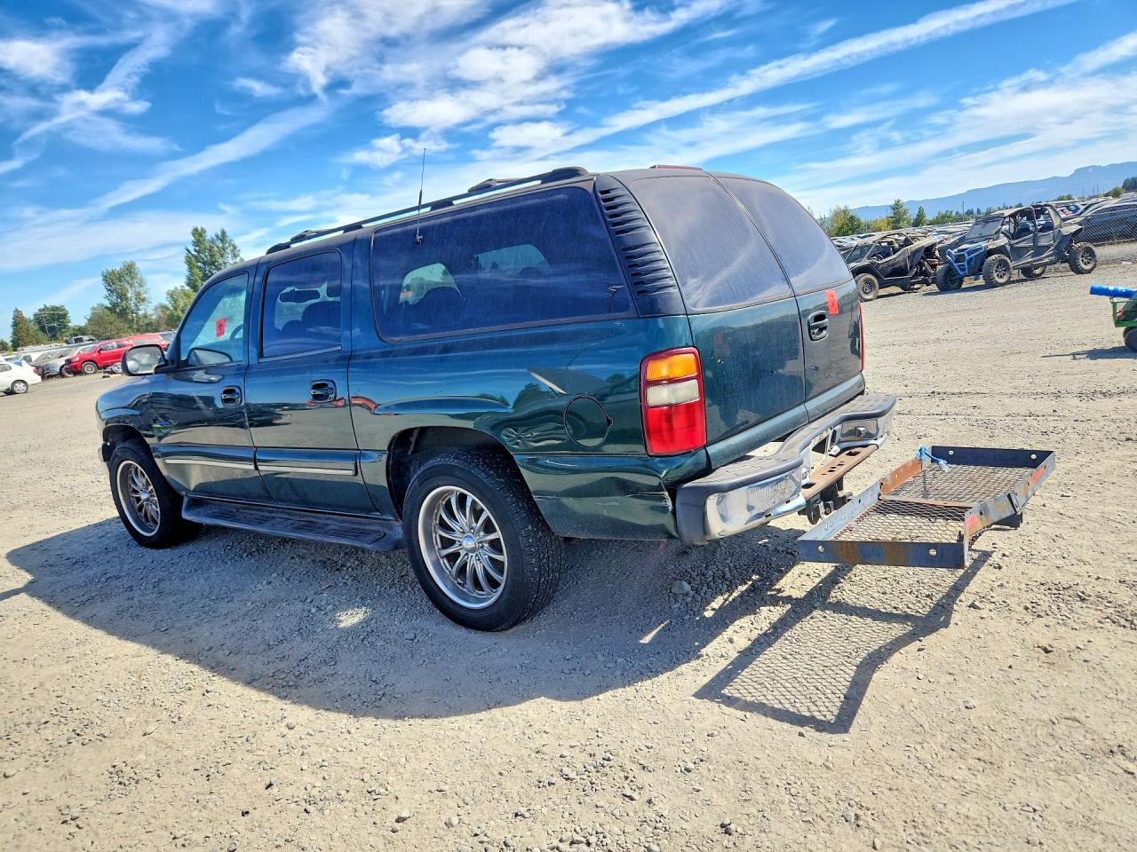 2001 Chevrolet Suburban K1500 Green vin: 3GNFK16T21G165239