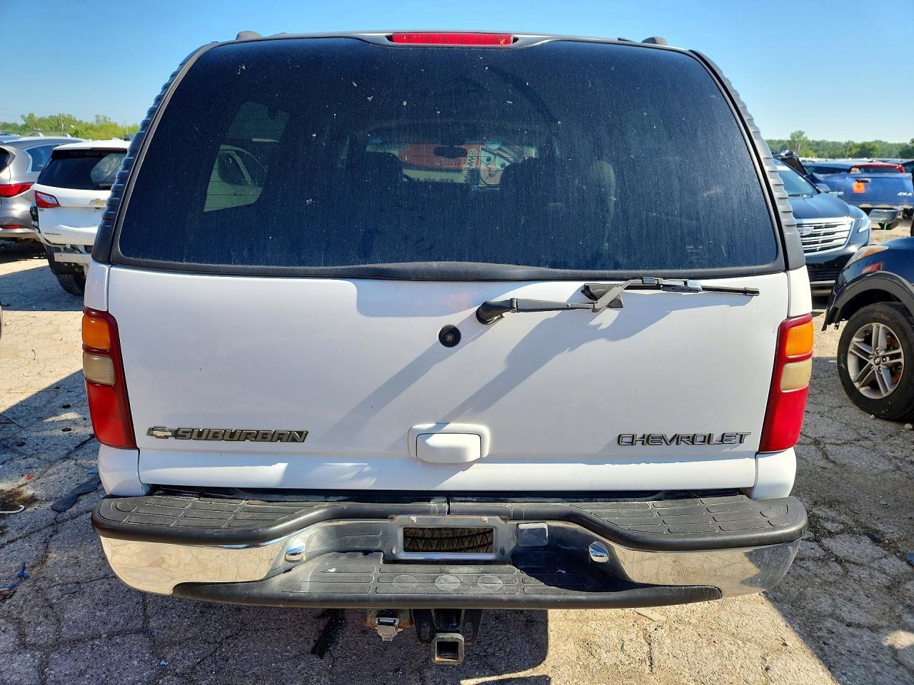 2001 Chevrolet Suburban K1500 Белый vin: 3GNFK16T31G260294