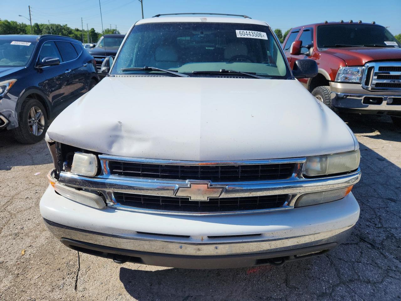 2001 Chevrolet Suburban K1500 Белый vin: 3GNFK16T31G260294