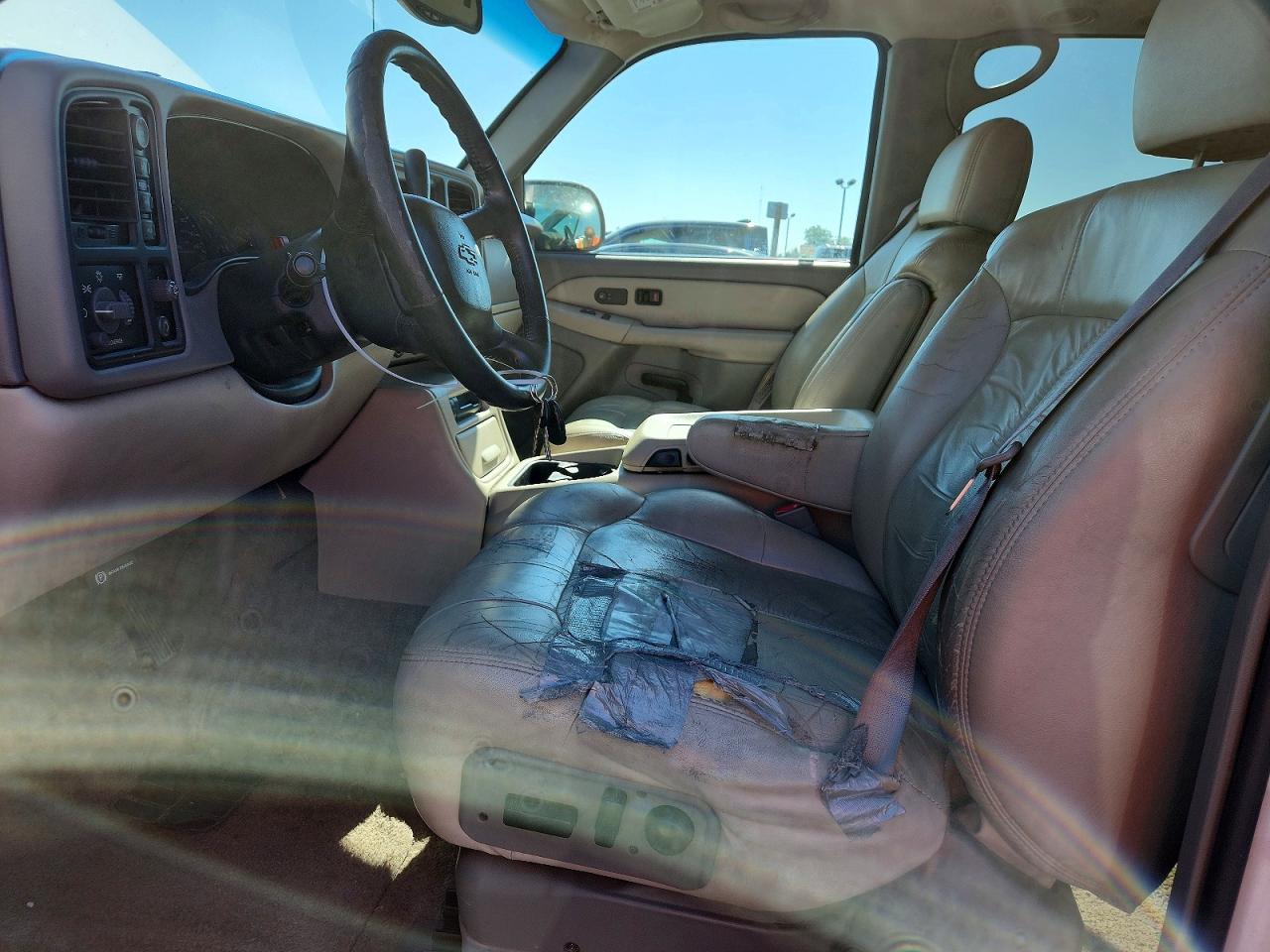 2001 Chevrolet Suburban K1500 Белый vin: 3GNFK16T31G260294
