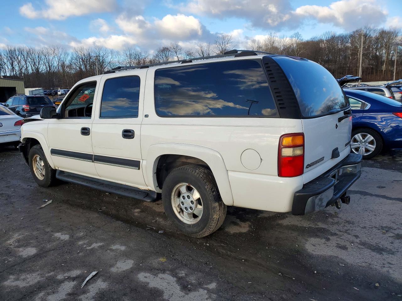 2001 Chevrolet Suburban K1500 Белый vin: 3GNFK16T31G270663