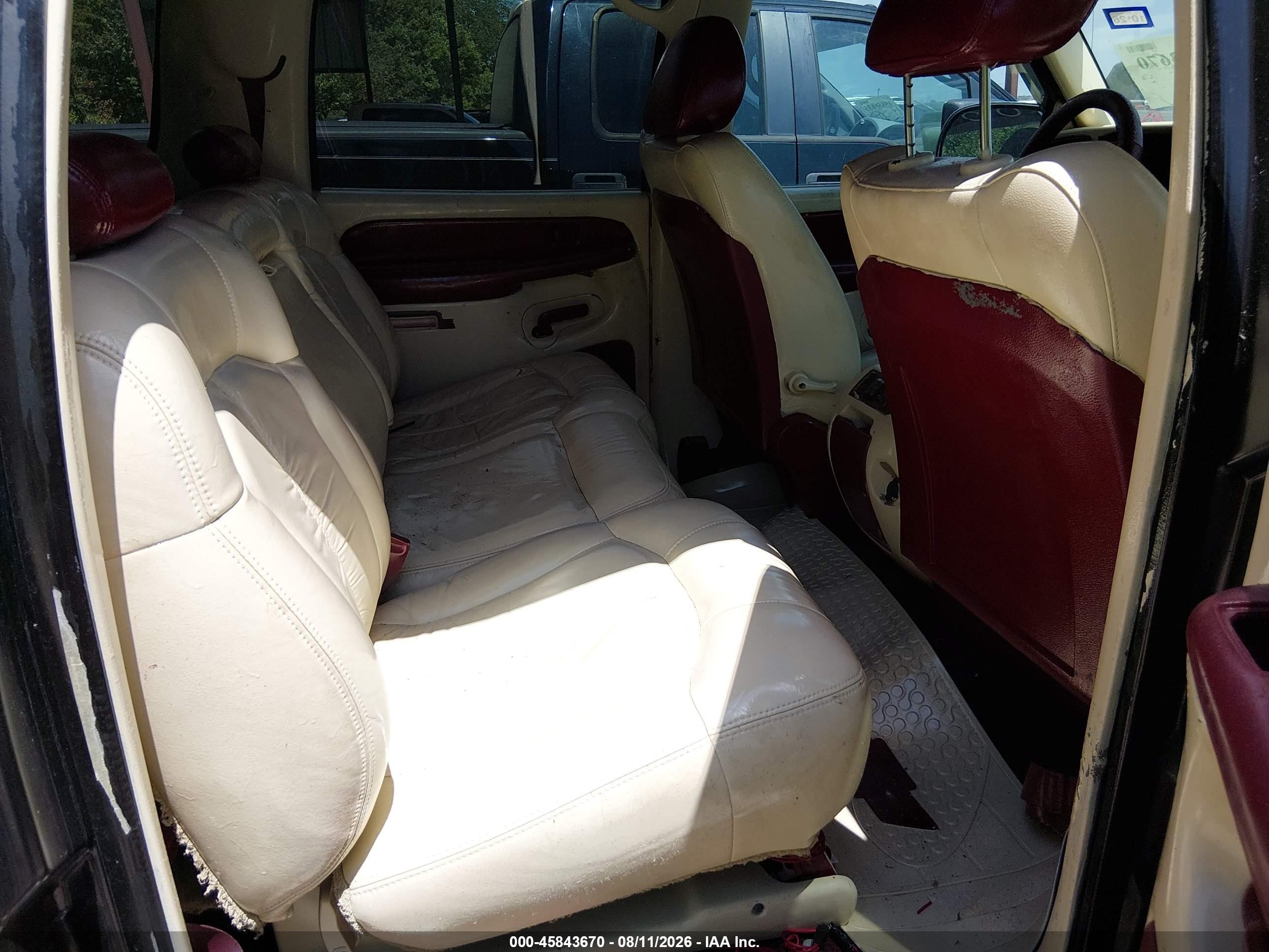 2000 Chevrolet Suburban 1500 Lt Черный vin: 3GNFK16T3YG101494