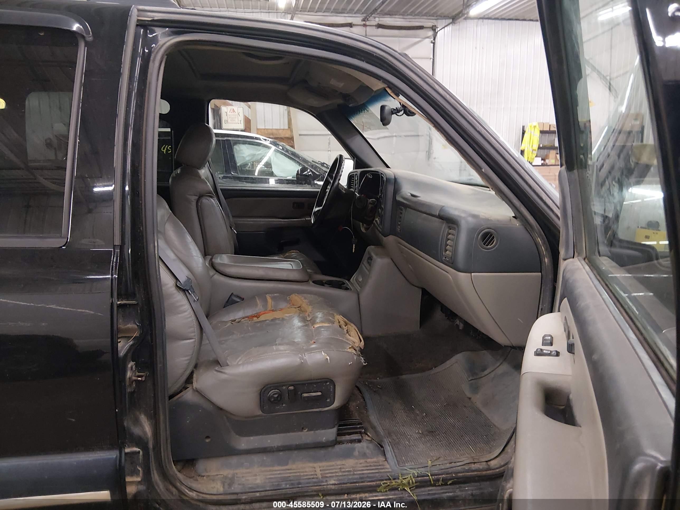2000 Chevrolet Suburban 1500 Lt Dark Blue vin: 3GNFK16T3YG192492