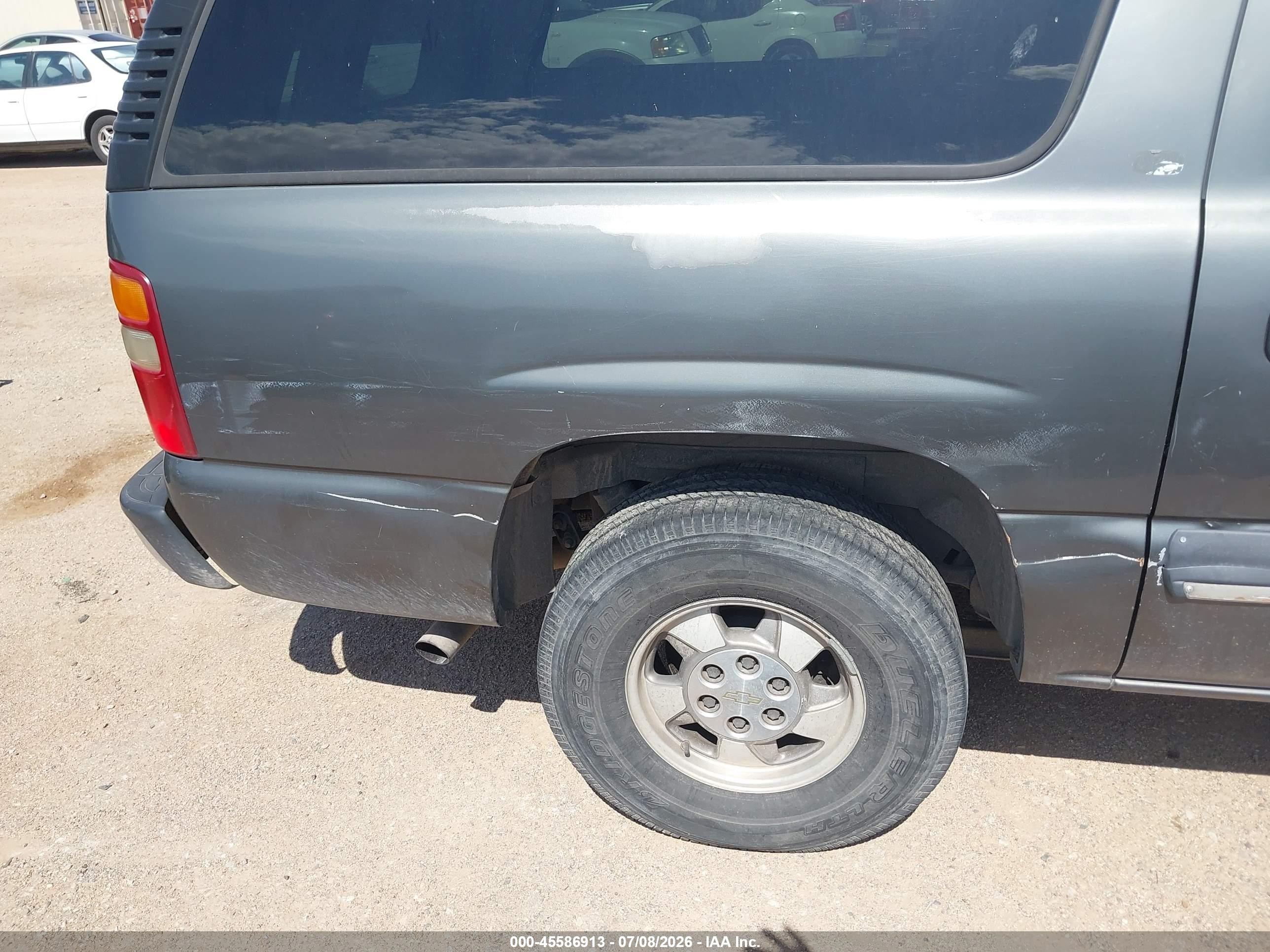 2001 Chevrolet Suburban 1500 Ls Gray vin: 3GNFK16T41G219026