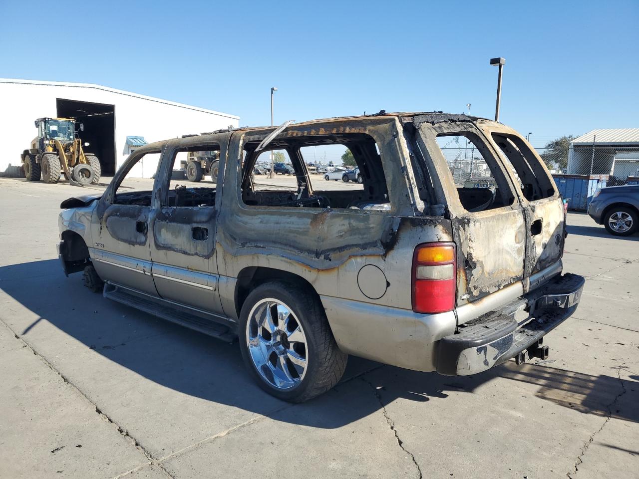 2000 Chevrolet Suburban Серебряный vin: 3GNFK16T4YG124864